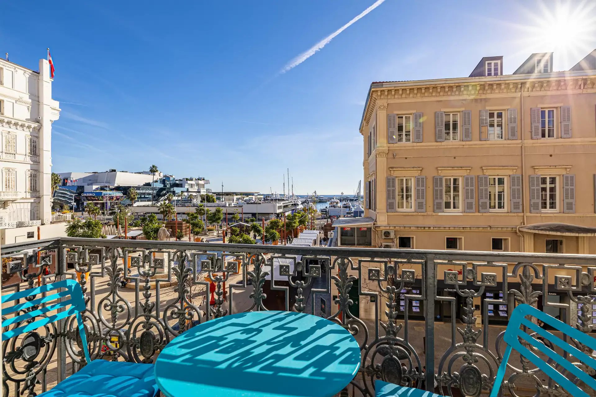 CANNES BANANE FELIX FAURE - 2/3 PIÈCES BALCON VUE MER ET PORT - BALCON