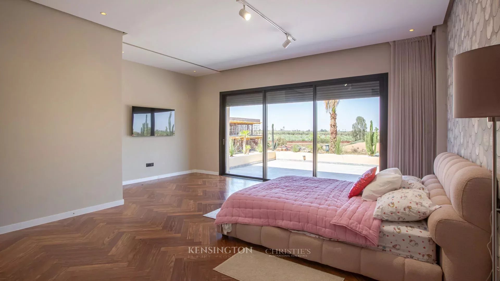 5 Bedroom Villa/Townhouse's Image 25