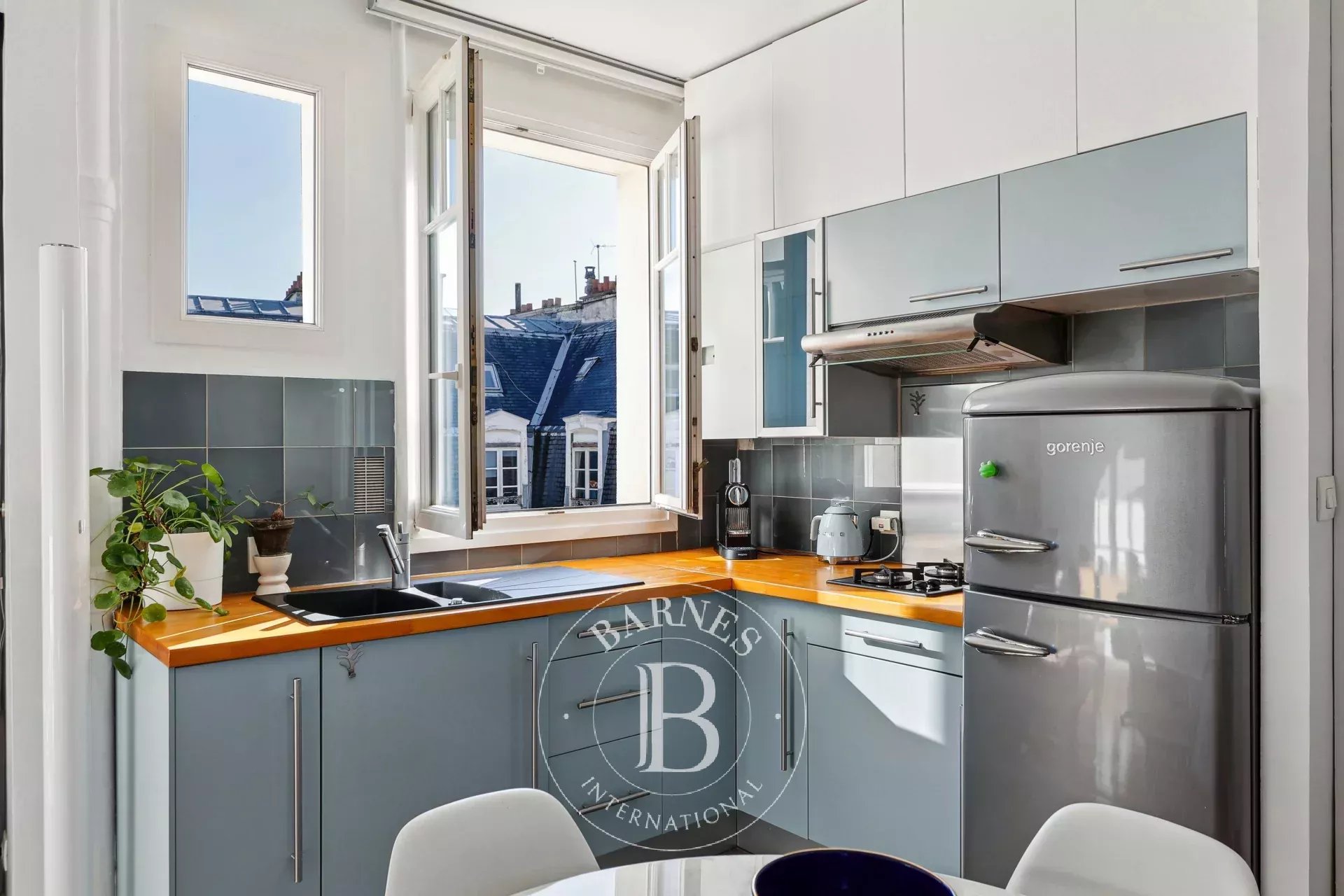 Daire Paris 10ème - picture 5