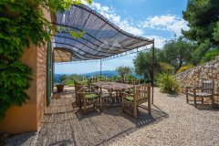 Elegant Provençal villa — photo 3 of 7