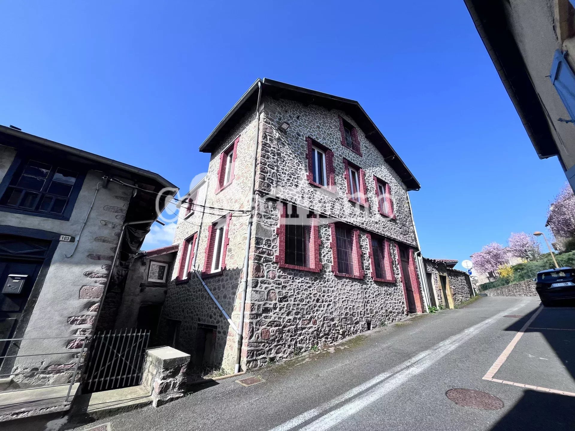 Agence immobilière de 