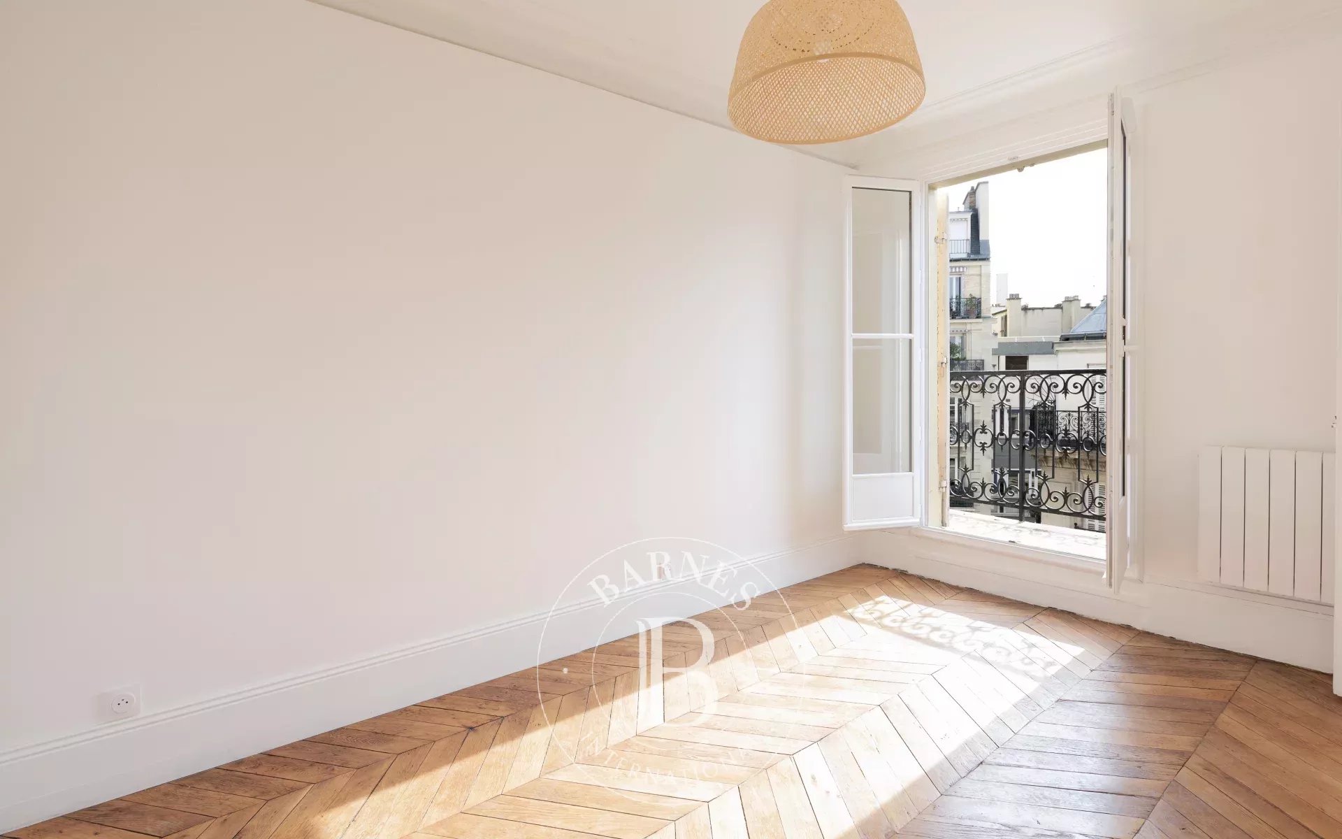 Daire Paris 9ème - picture 26