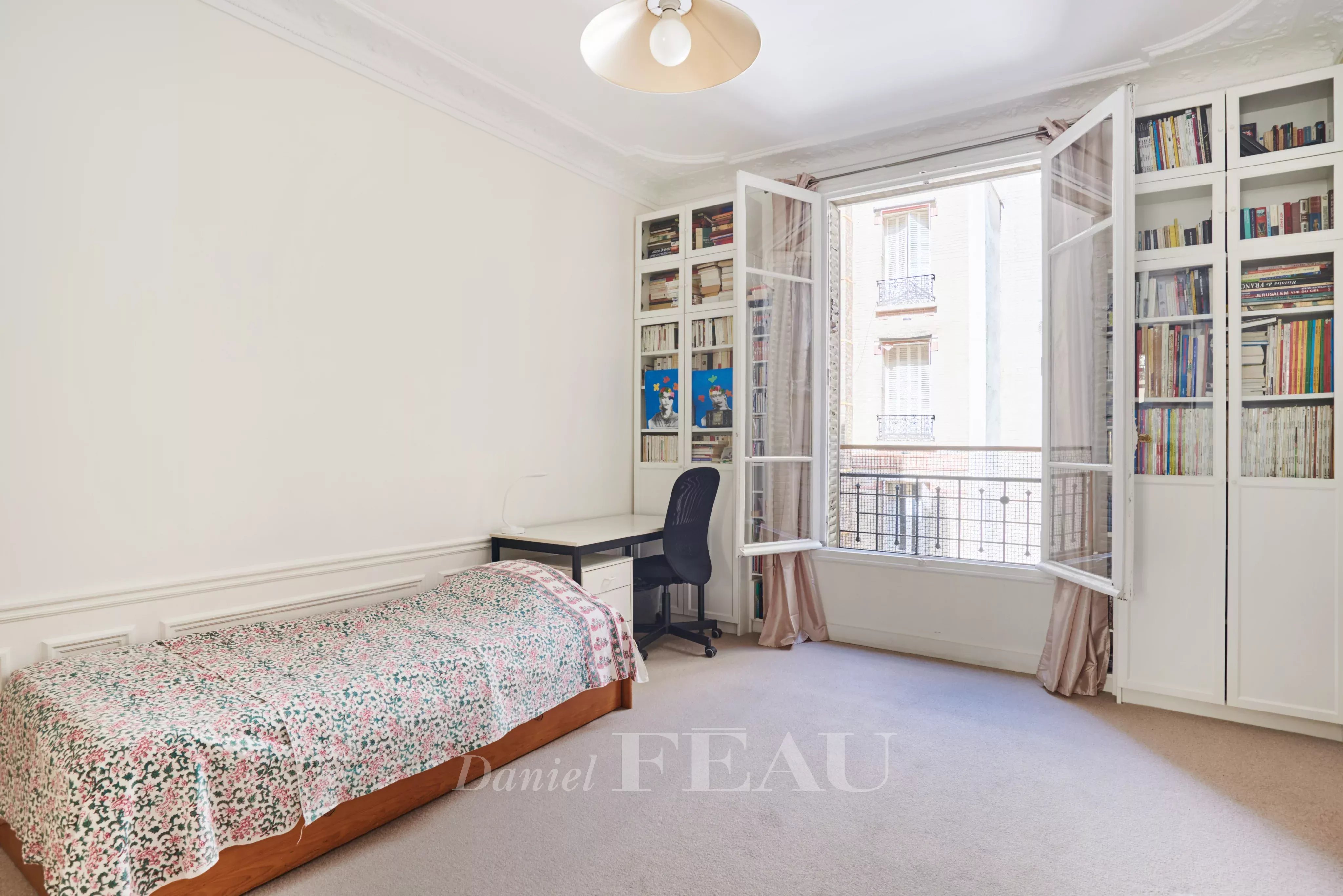 Sale Apartment Paris 7th