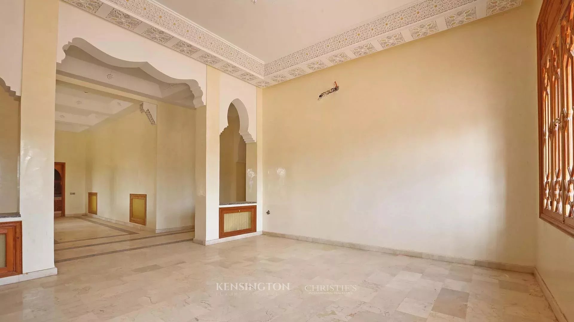 10 Bedroom Villa/Townhouse's Image 21