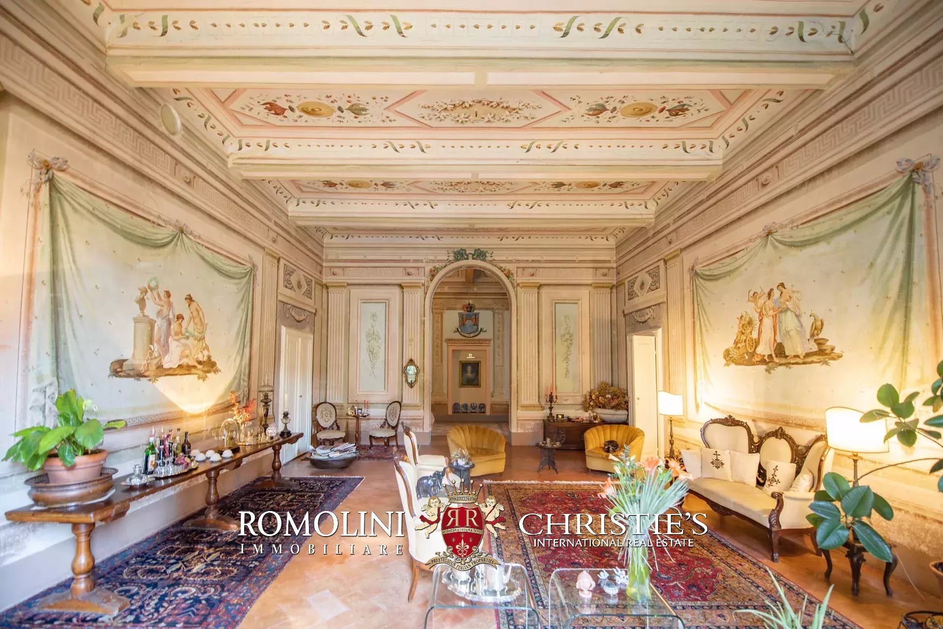 12 Bedroom Villa/Townhouse's Image 32