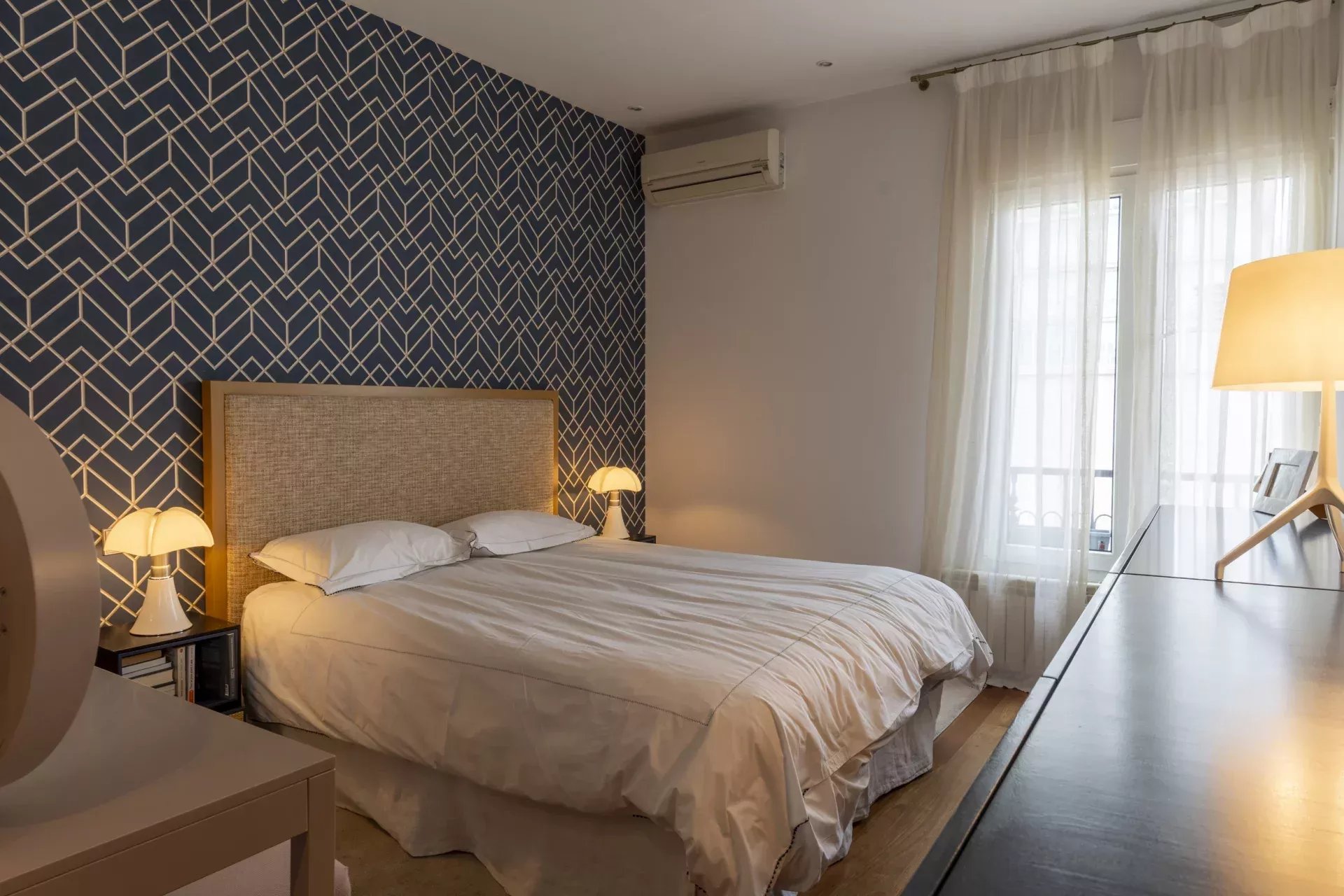 Exclusive Penthouse with Private Terrace in the Heart of Salamanca - picture 25