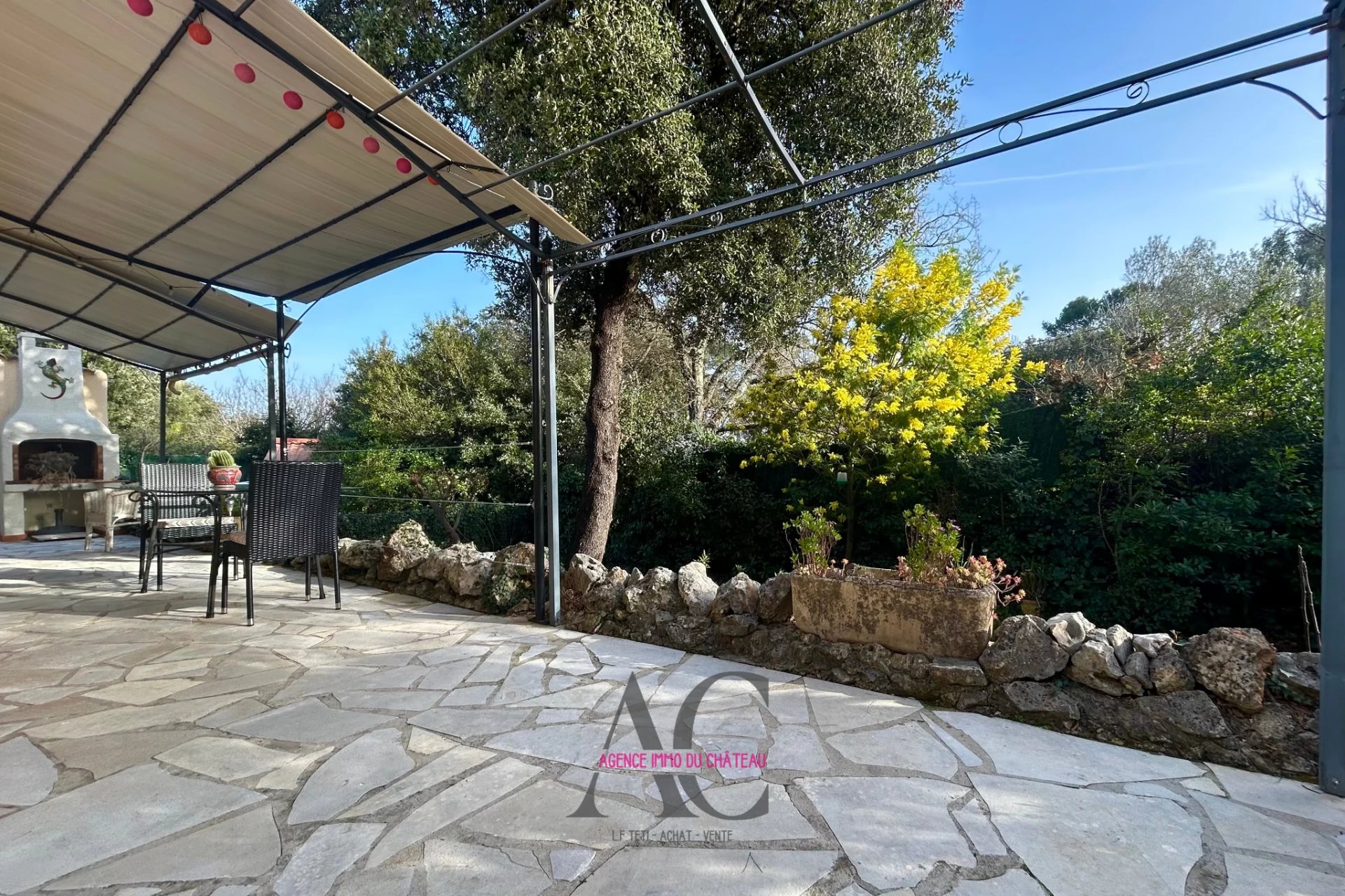 Agence immobilière de 