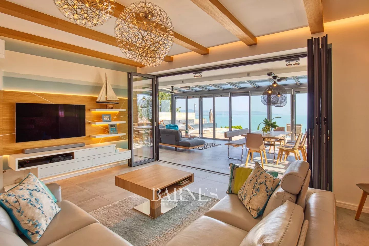 Villa Tihany - picture 7 title=