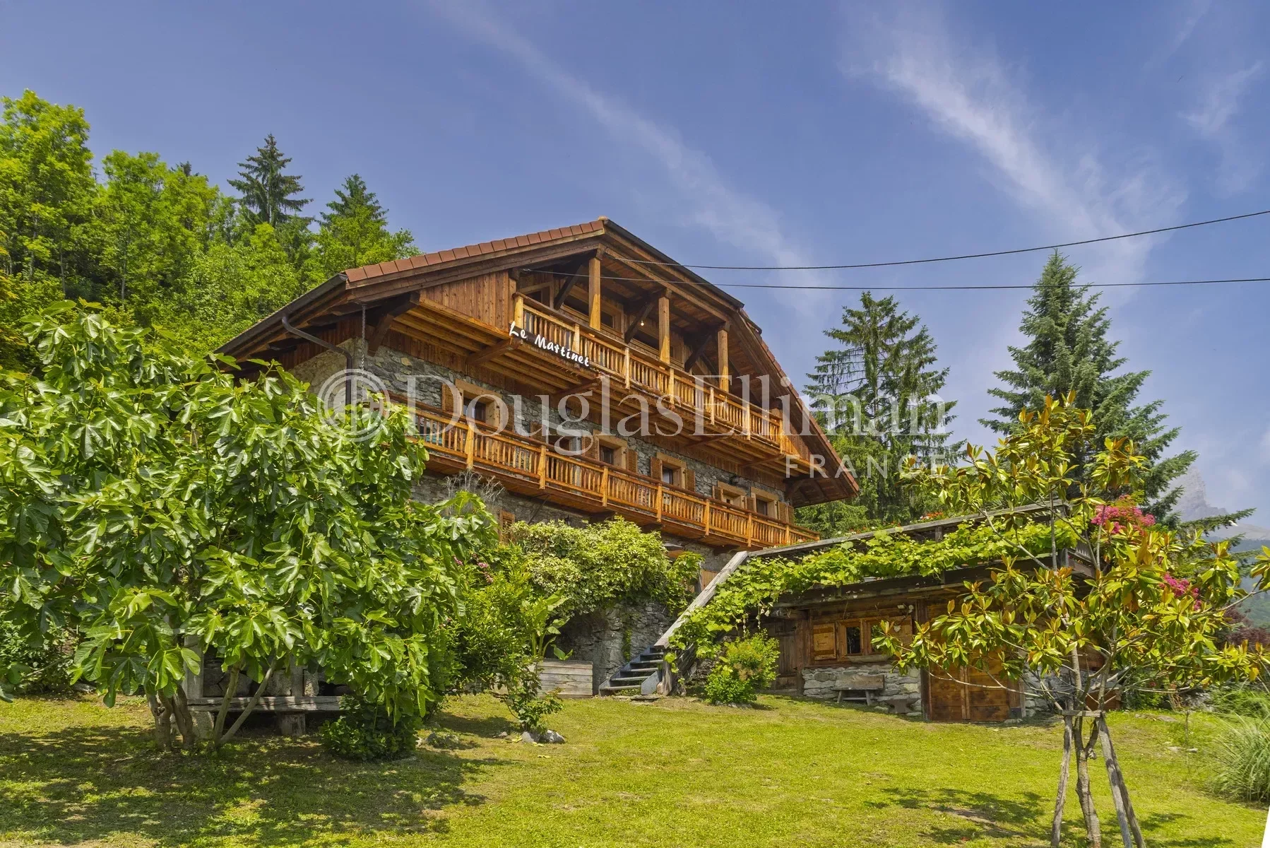 PASSY – Appartement de 4 chambres avec une grande terrasse et une piscine - Image nᵒ2