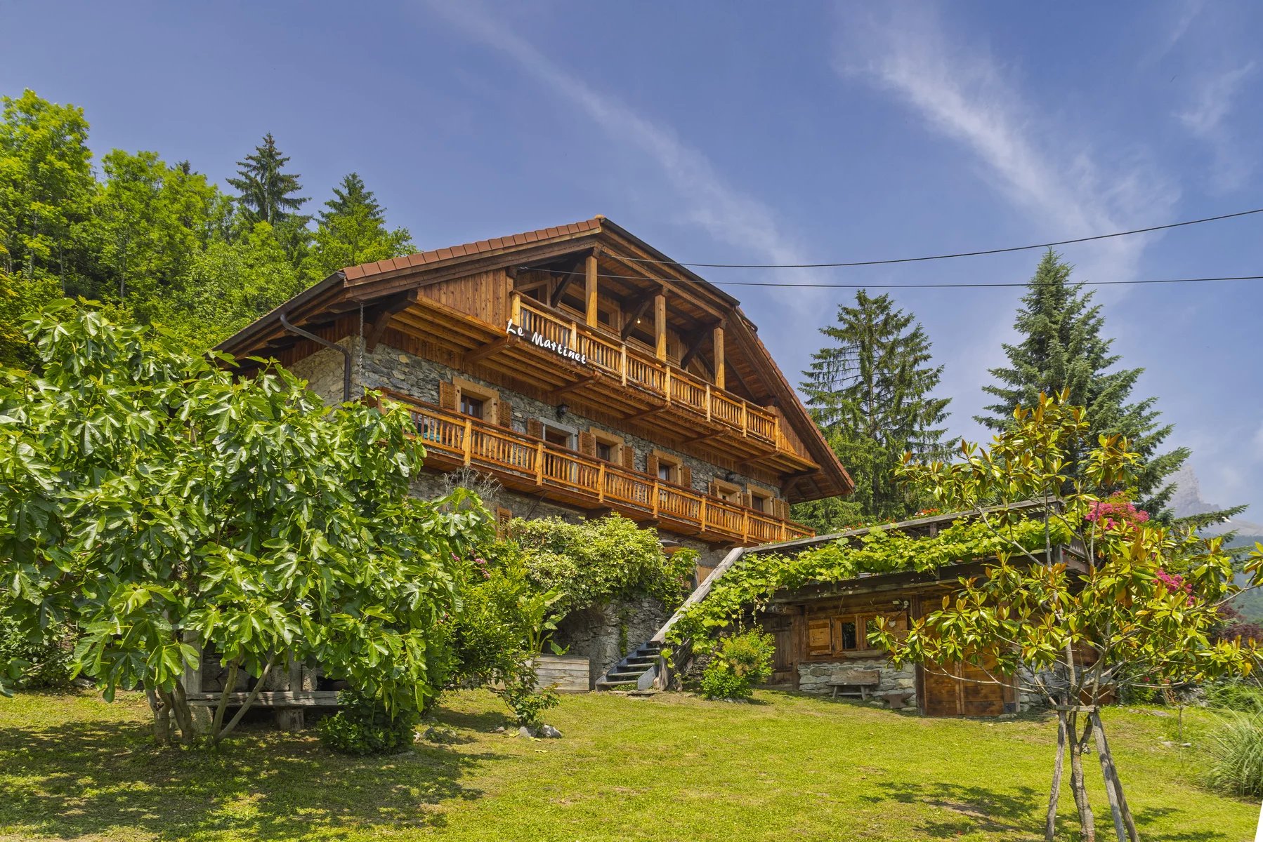 Photo of PASSY - 4 bedroom apartment with a large terrace and pool