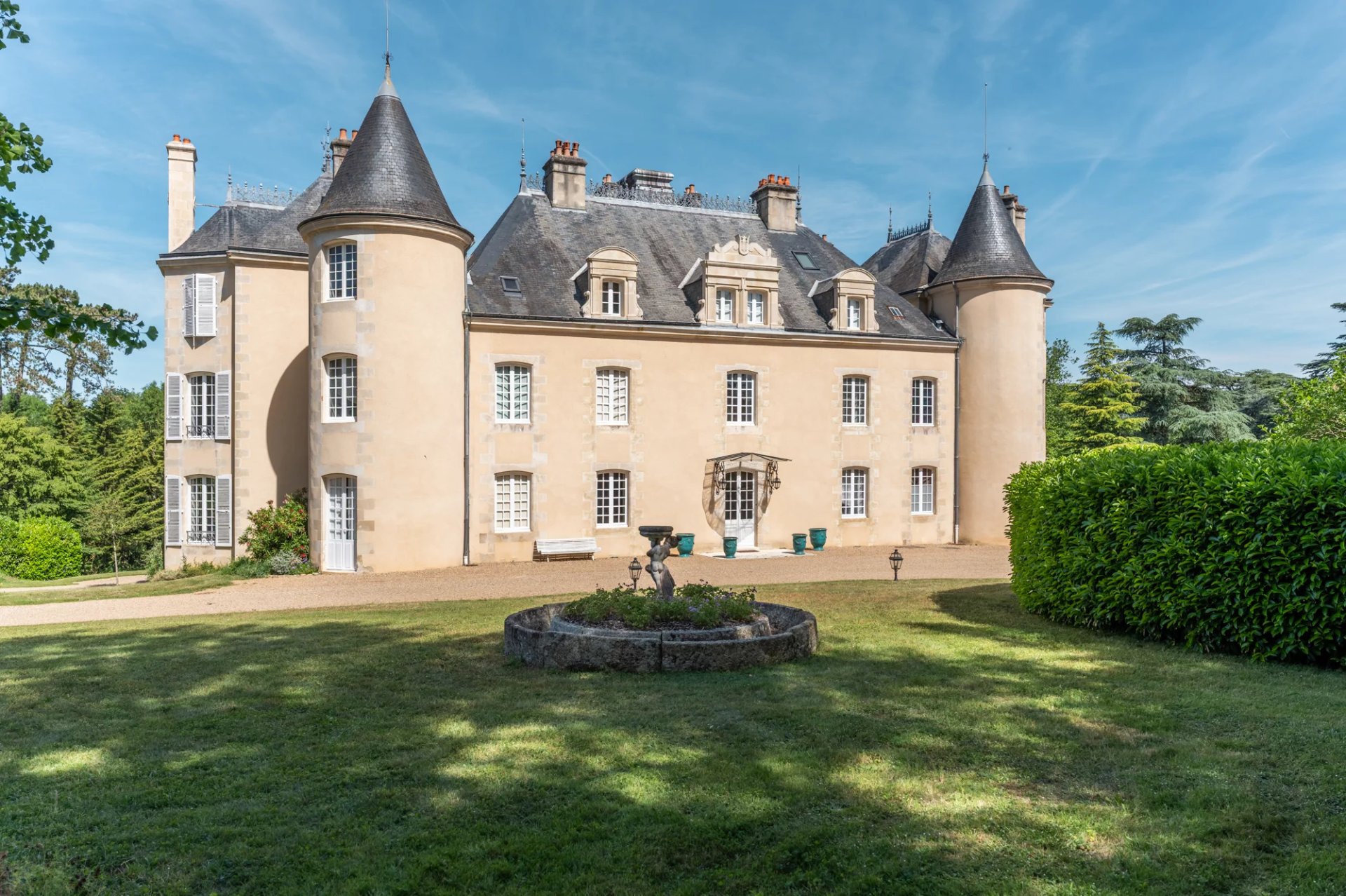 16 Bedroom Chateau's Image 28