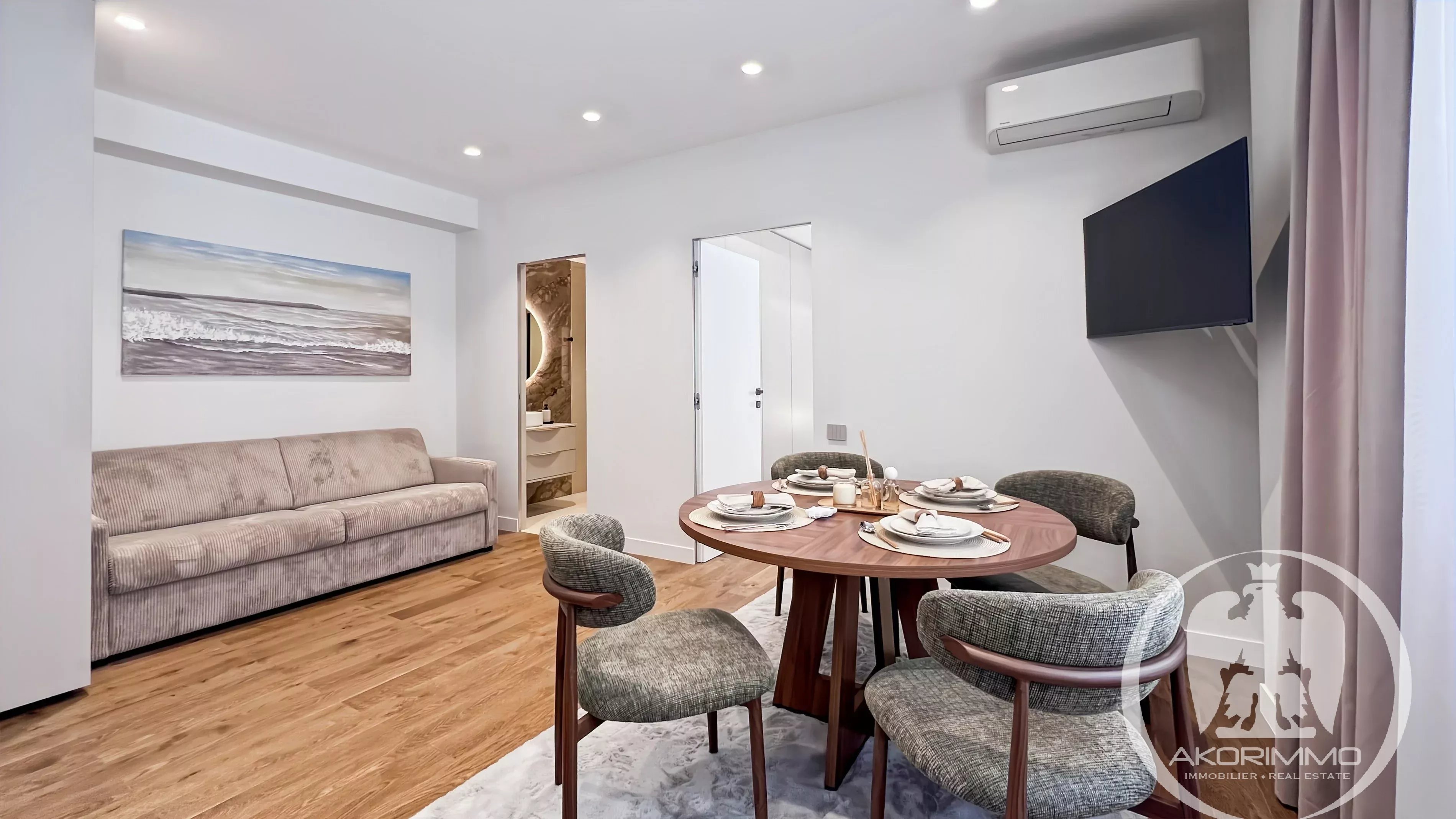 Apartment  - 2 rooms  - 37.5 m² -  €245,000 - For sale