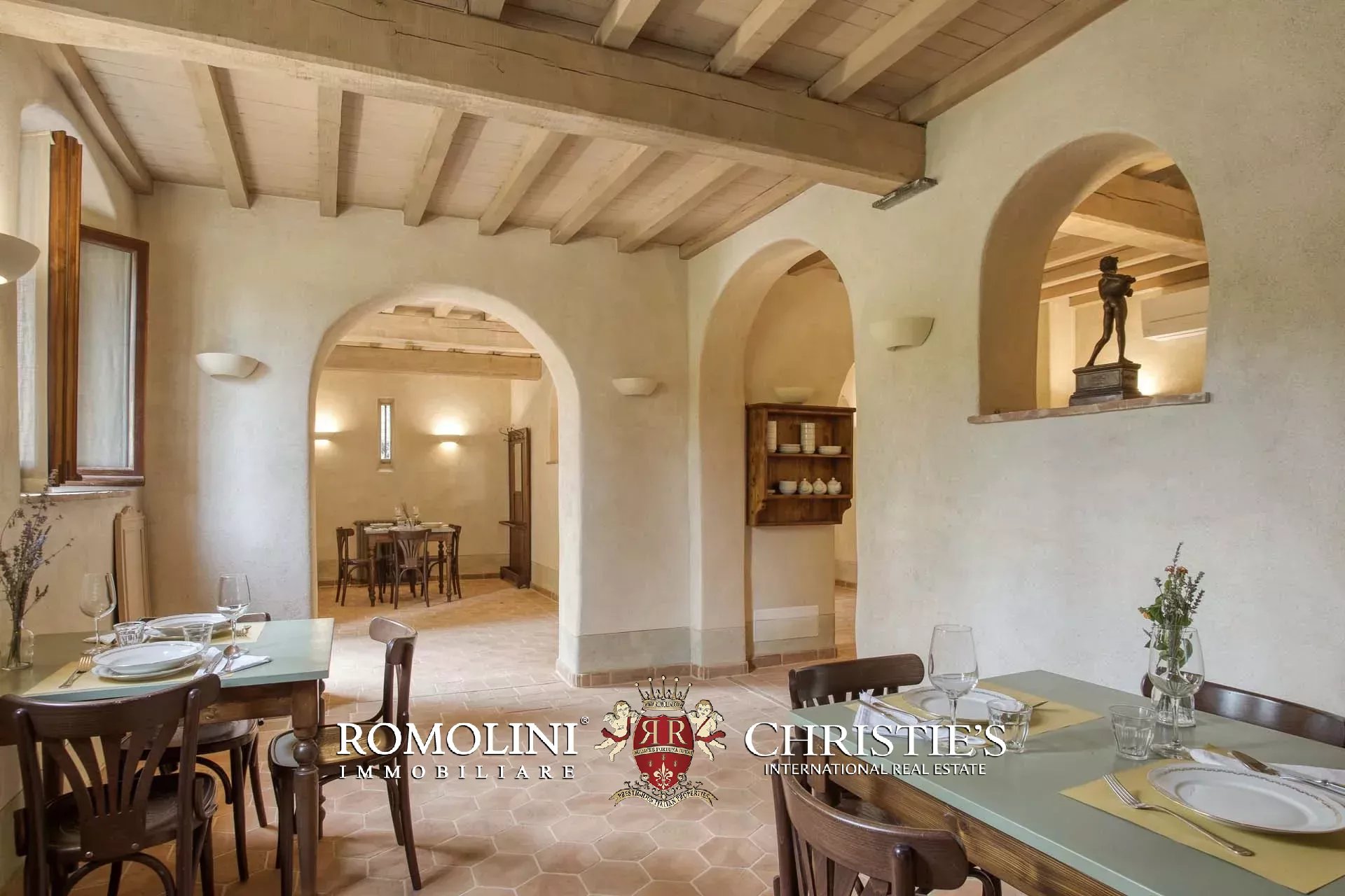 13 Bedroom Villa/Townhouse's Image 88