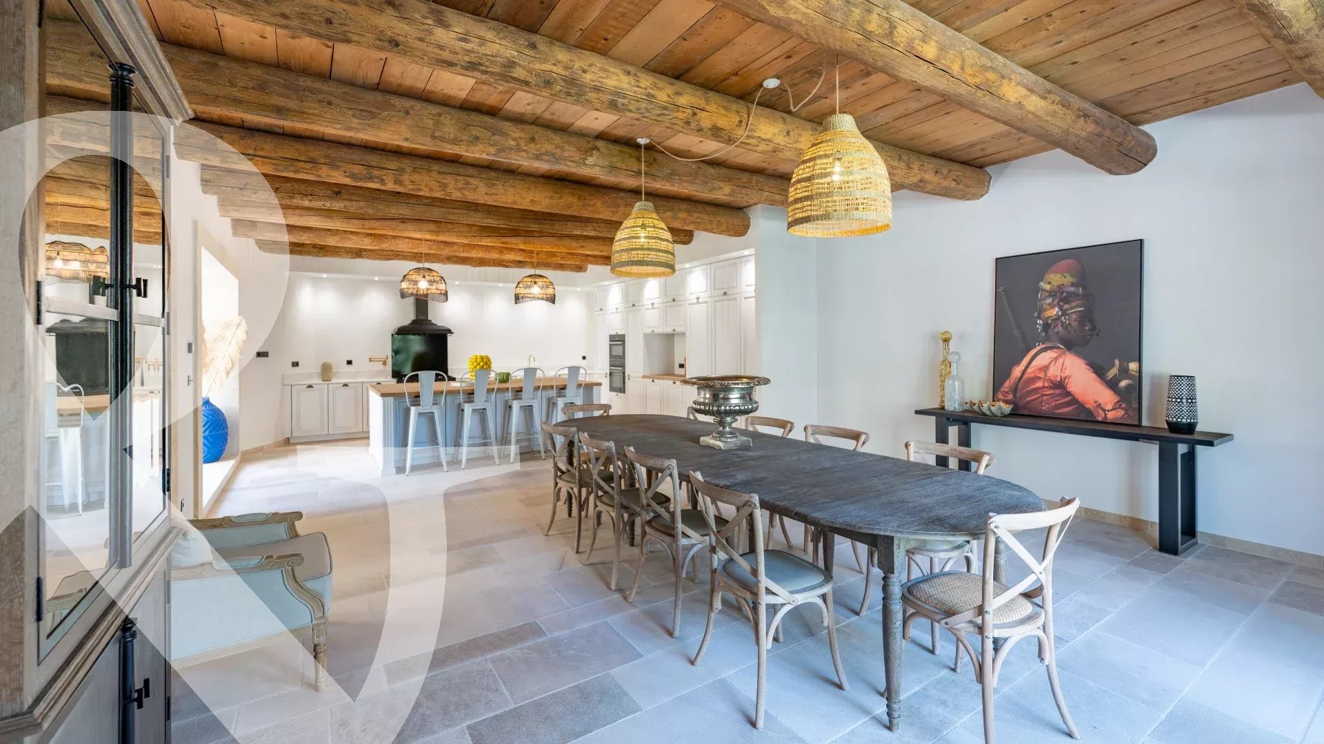 UN BIEN UNIQUE AVEC VUE SUR L'EGLISE