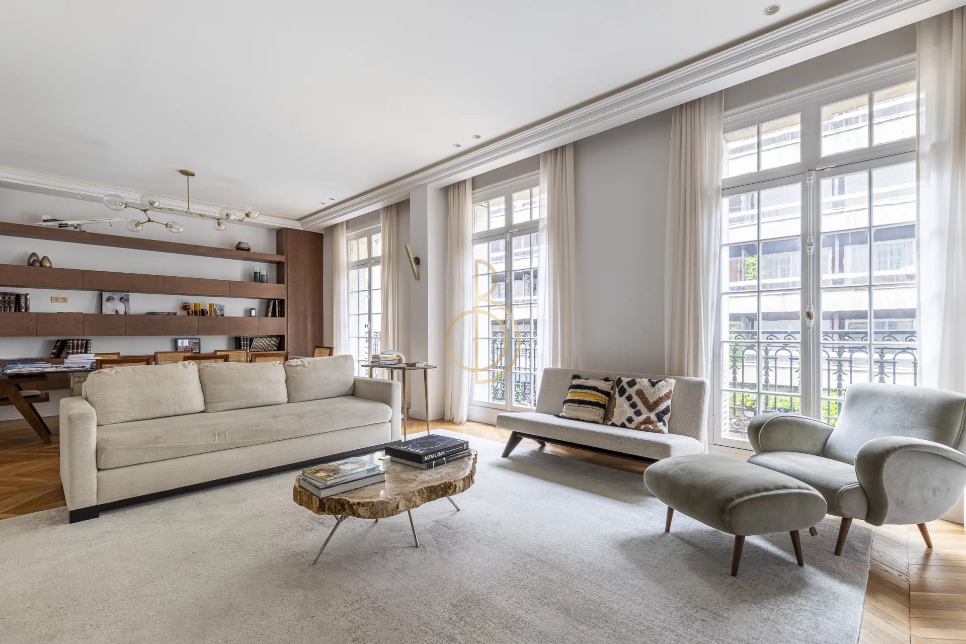 Agence immobilière de 