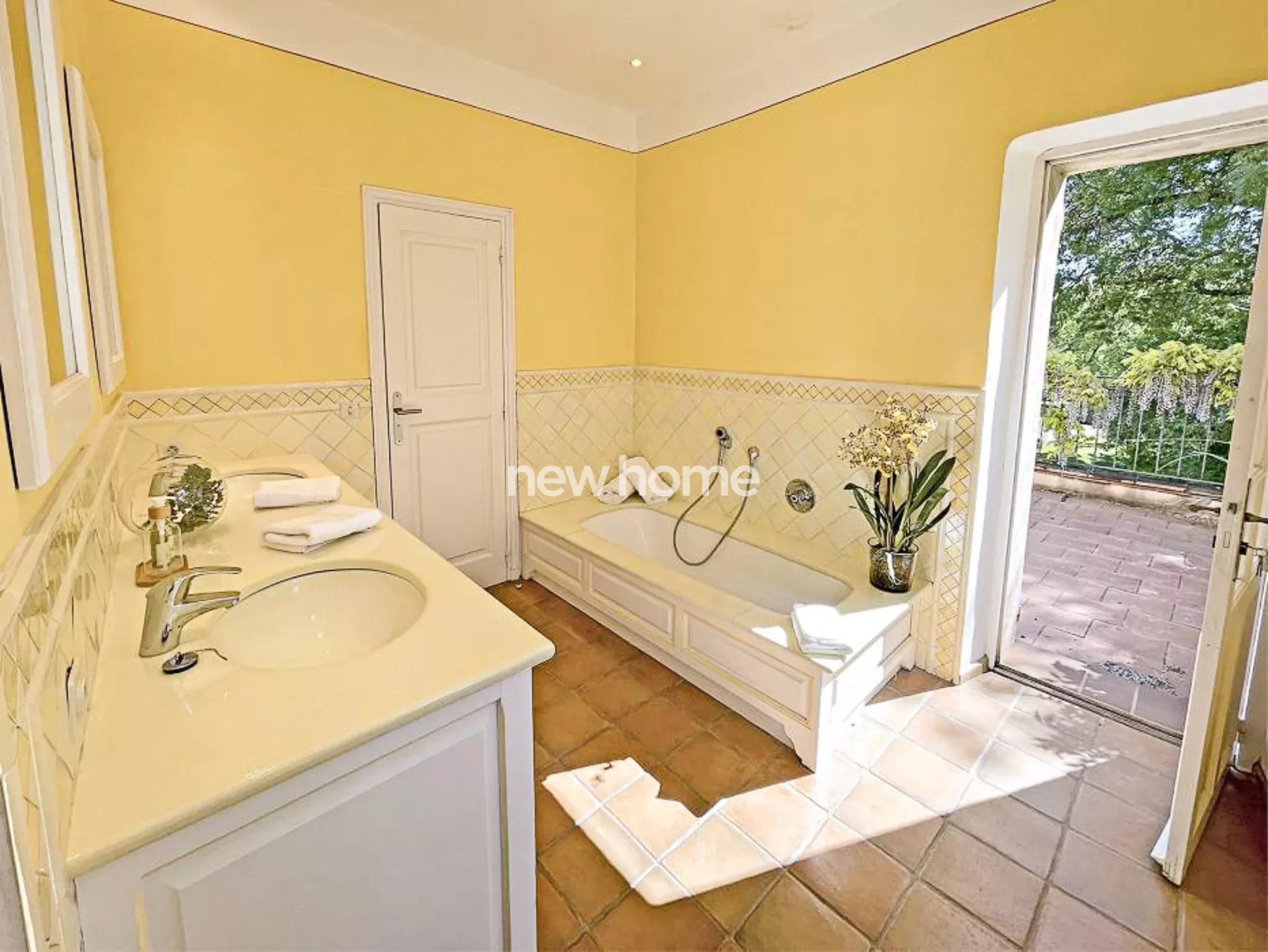 Demeure d'exception à Salernes : 7 chambres, ascenseur et parc de 5 800 m²