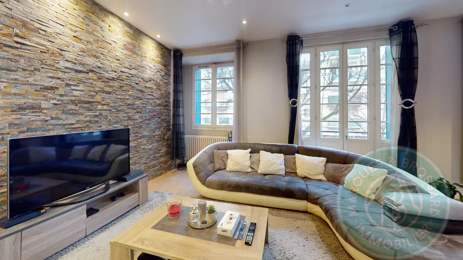 Agence immobilière de 