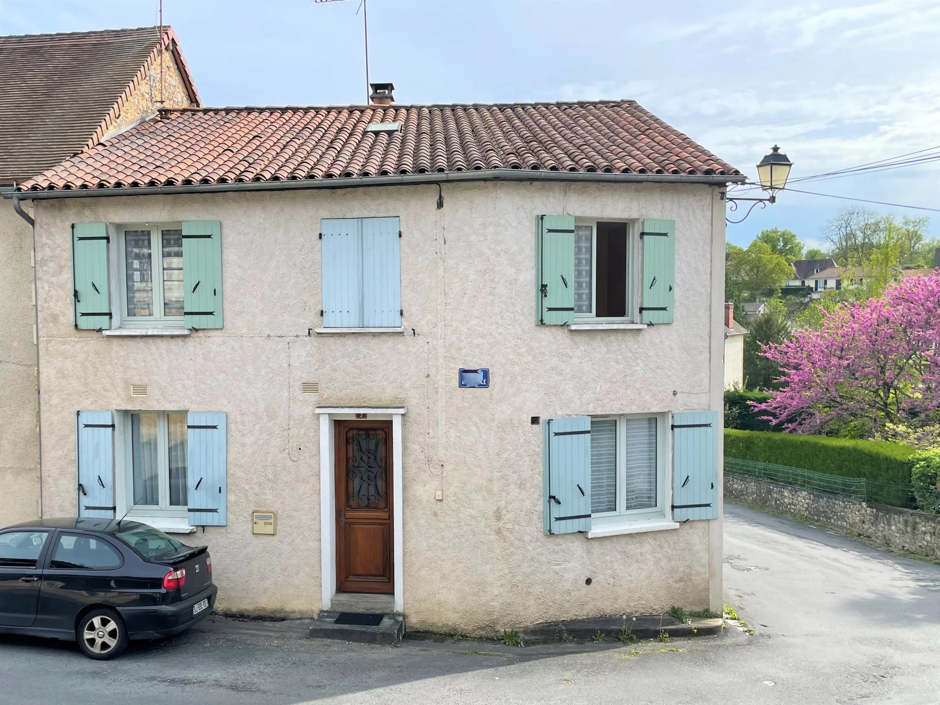 Maison de village avec garages