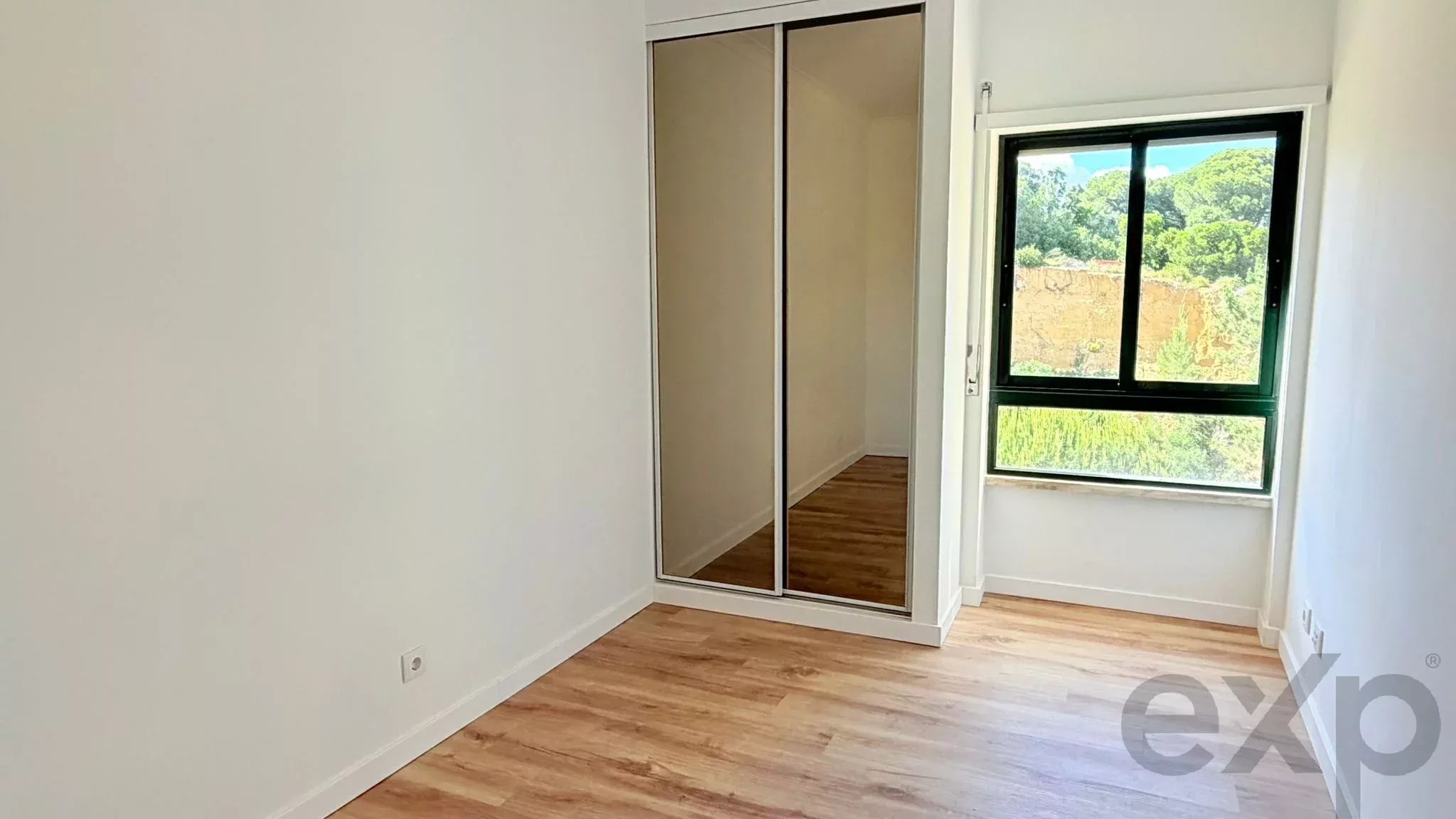 3-Bedroom Apartment T3 Feijó, Almada renovated 86914707 image 15