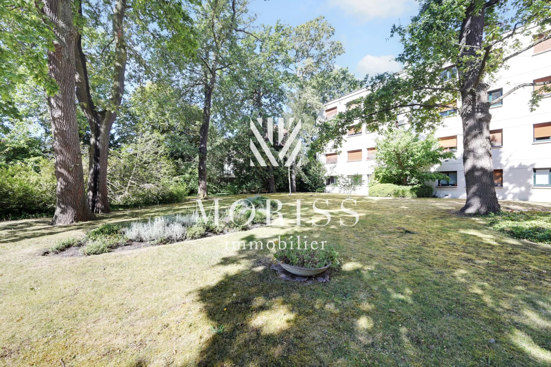 Nogent-sur-Marne Appartement de 4 pièces + 150 m2 de jardin - Image 1