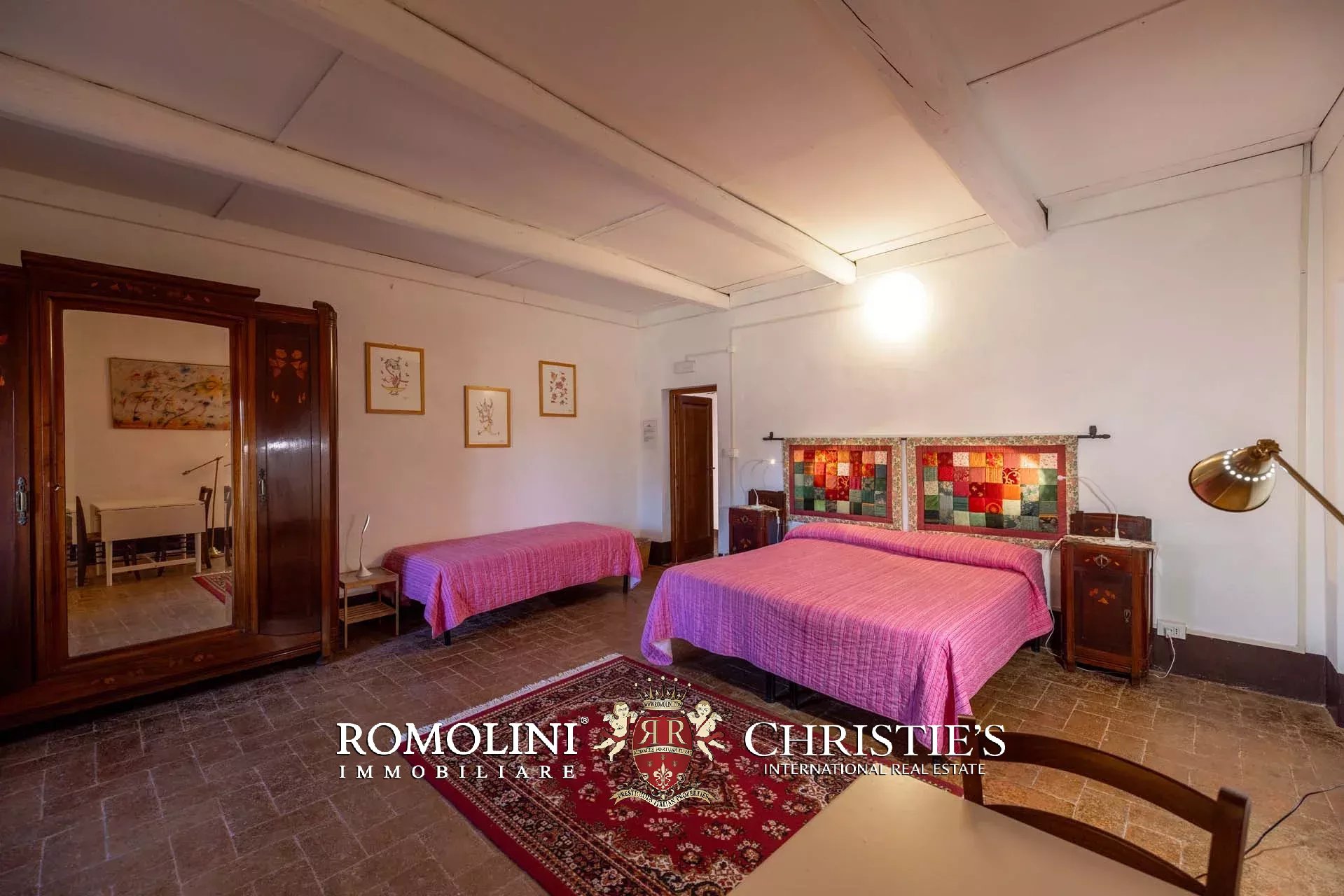 10 Bedroom Villa/Townhouse's Image 61