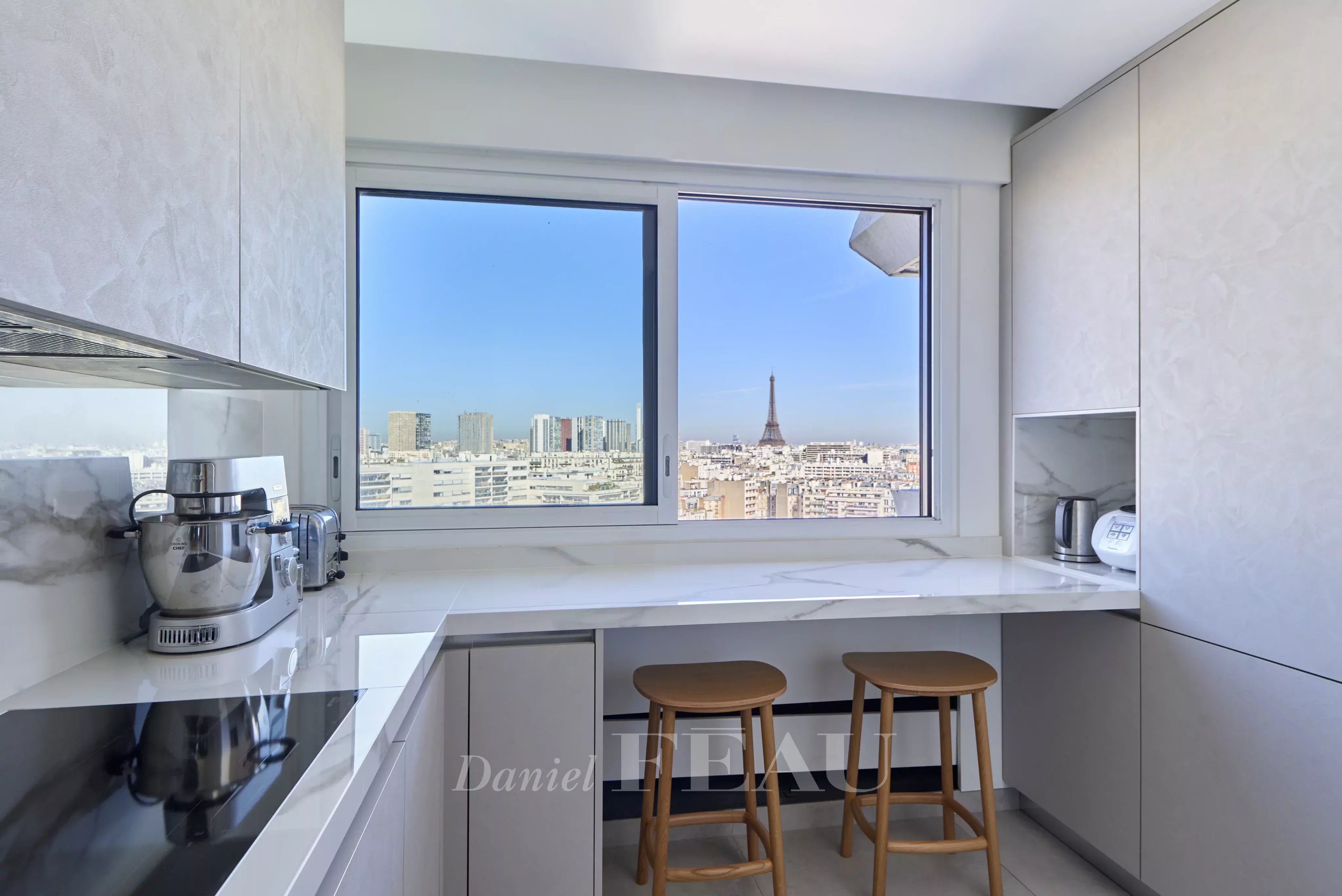 Sale Apartment Paris 15th