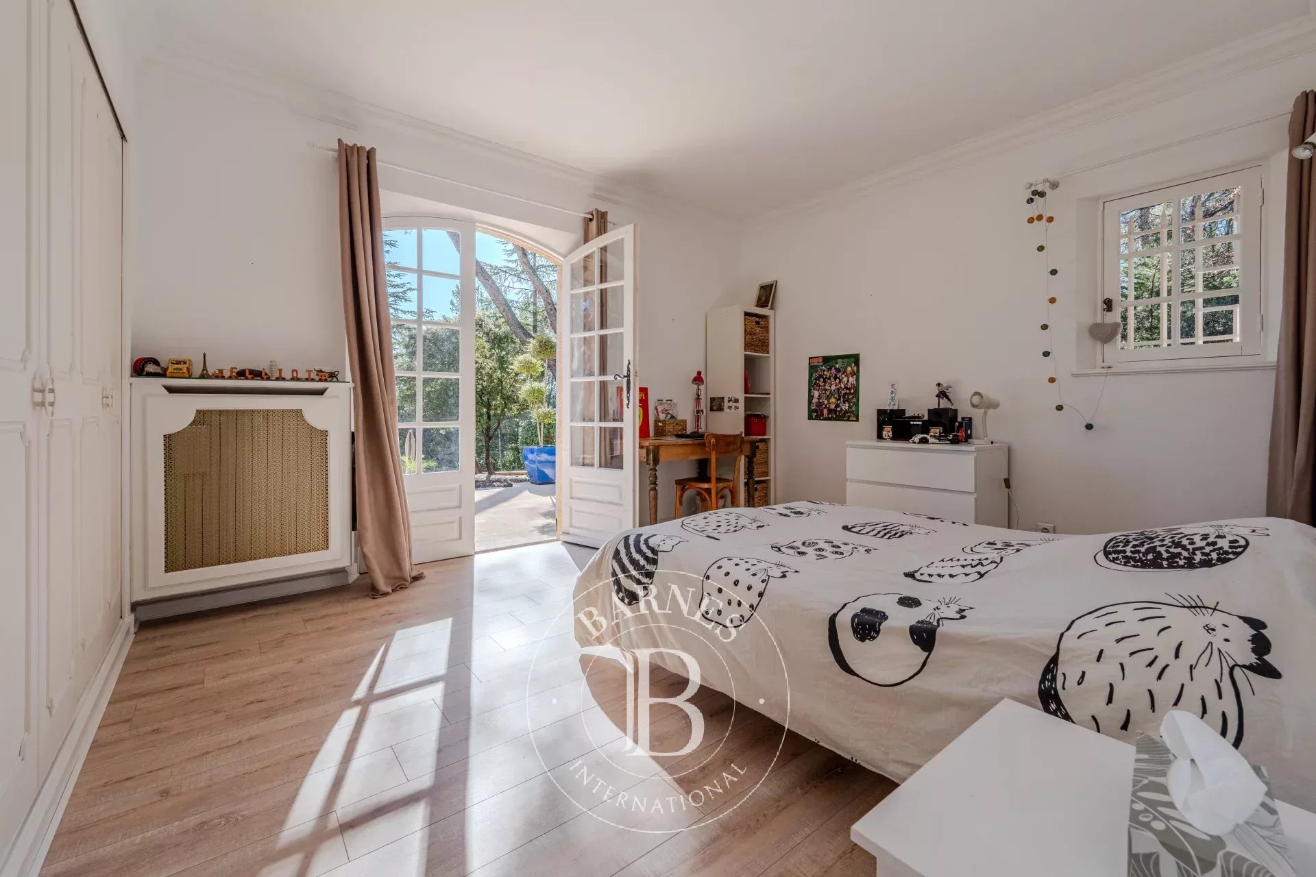 EXCLUSIVE - LA BASTIDE DE JOURDANS - HOUSE 376M² - 6 BEDROOMS - GARDEN 6300M² - POOL - TENNIS - picture 10