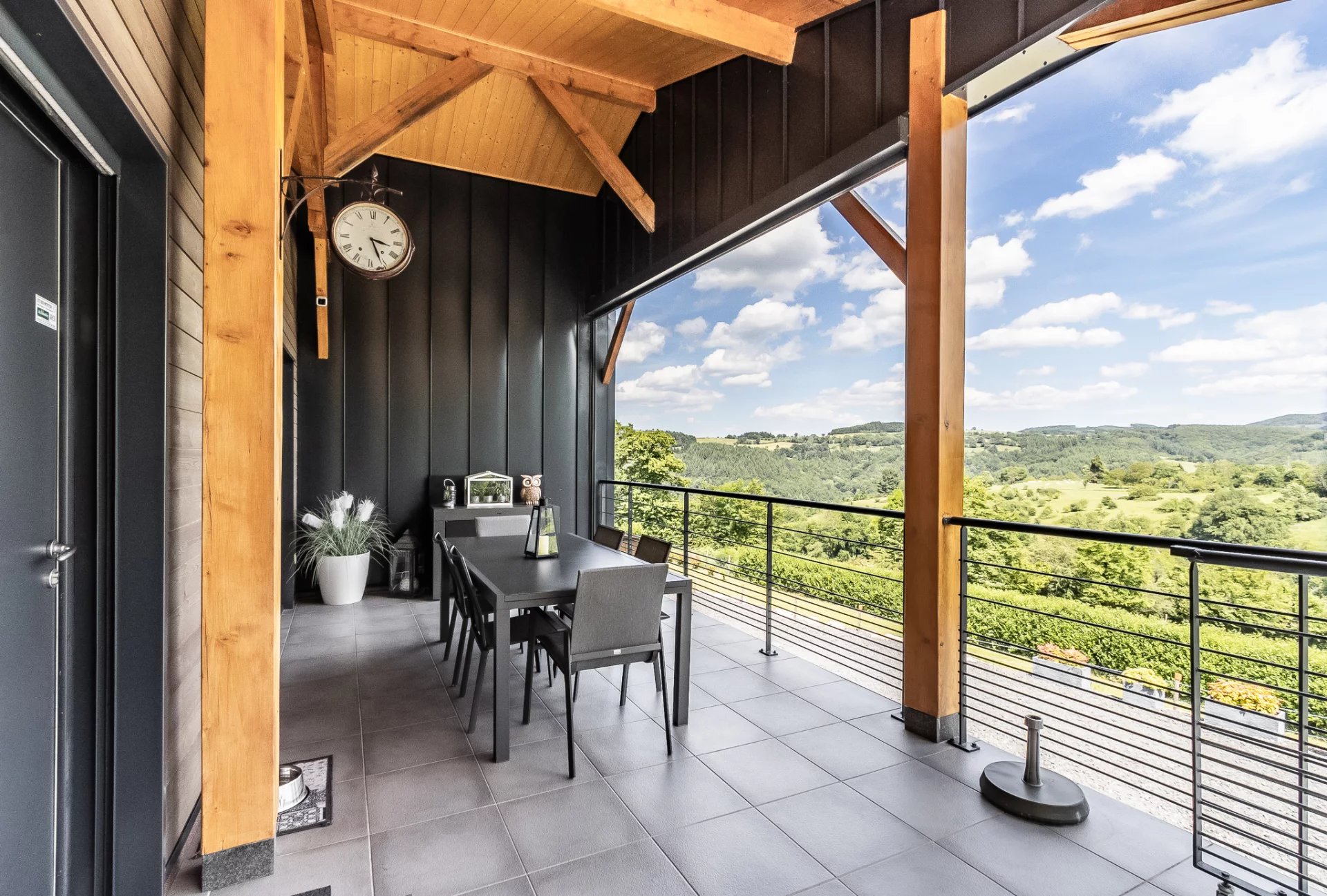 Agence immobilière de 
