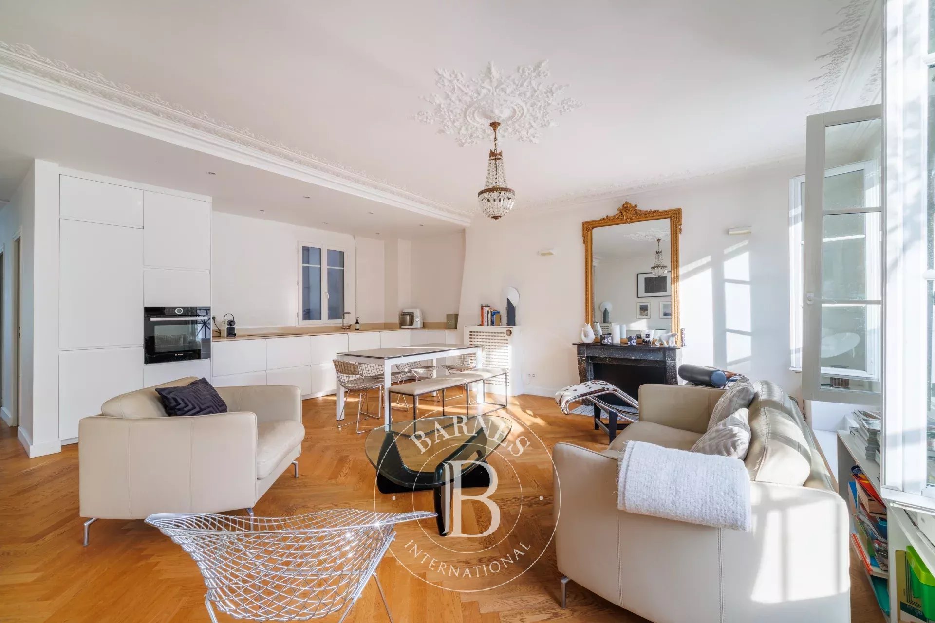 Daire Paris 3ème - picture 7