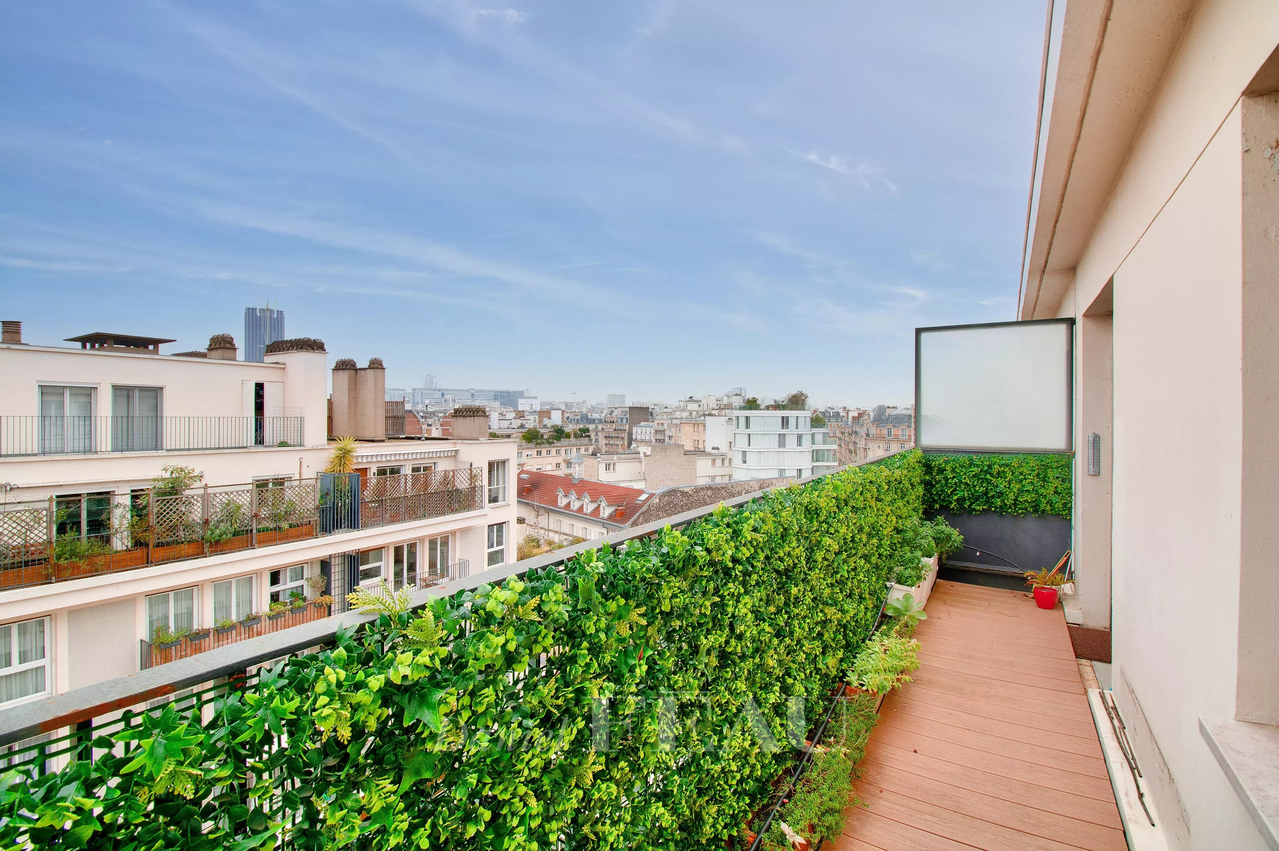 Balcon terrasse exposé Est
