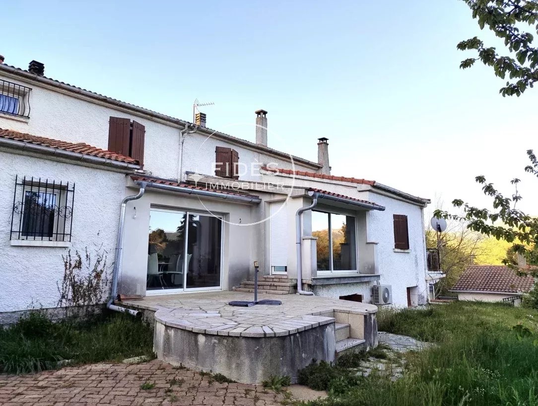 Maison accompagnée de 2 appartements loués - Photo 3