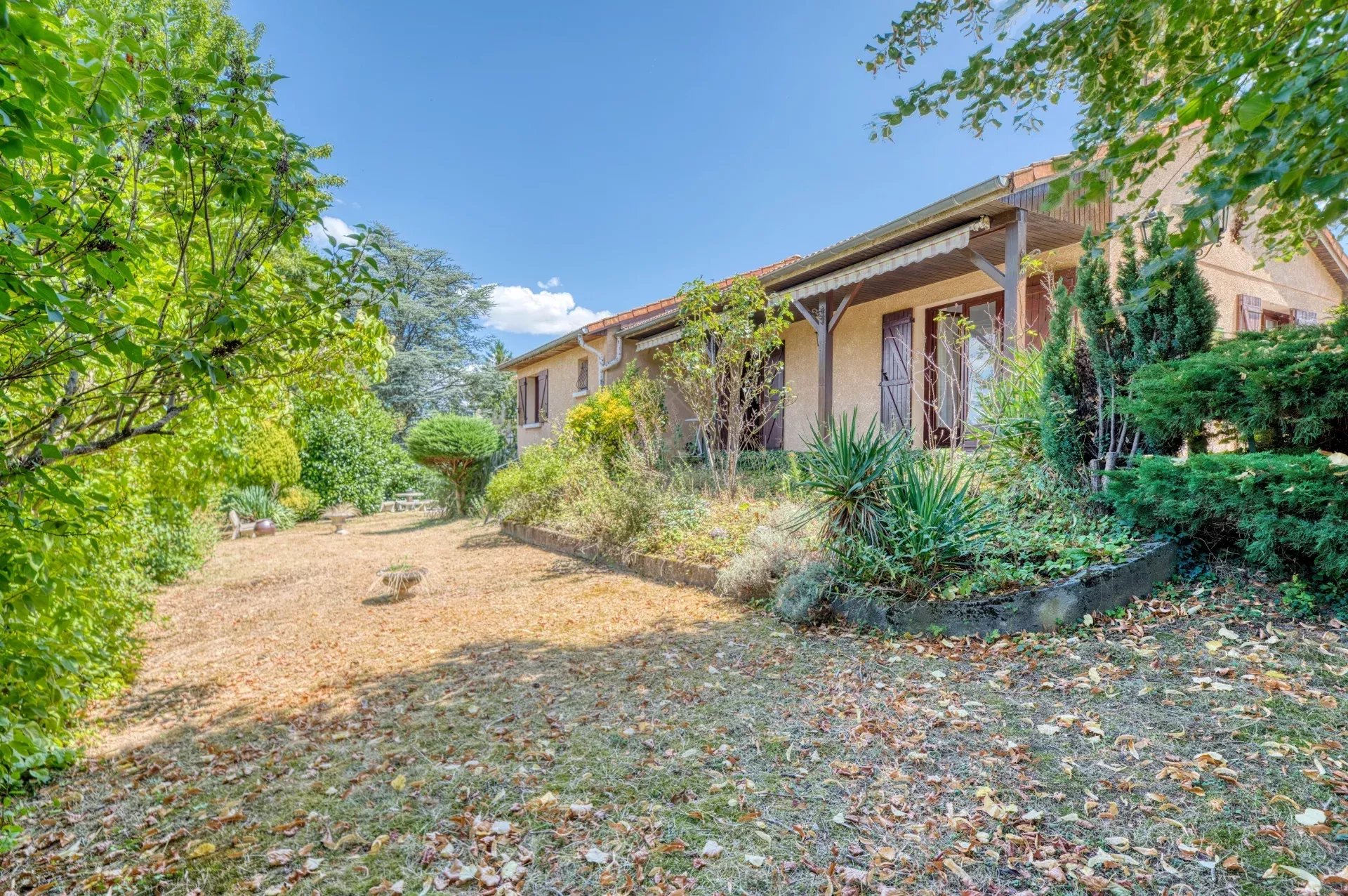Sale House Pusignan