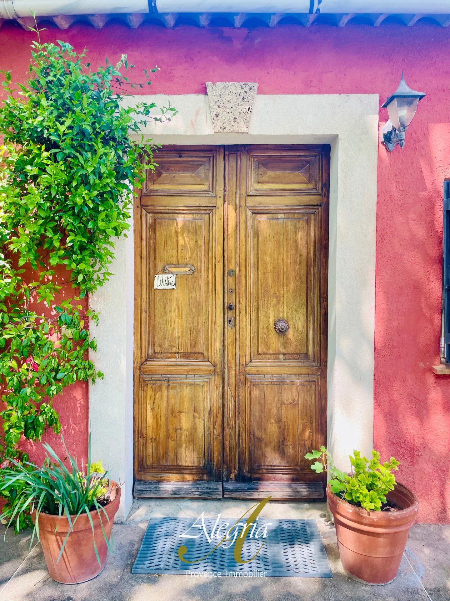 Agence immobilière de 