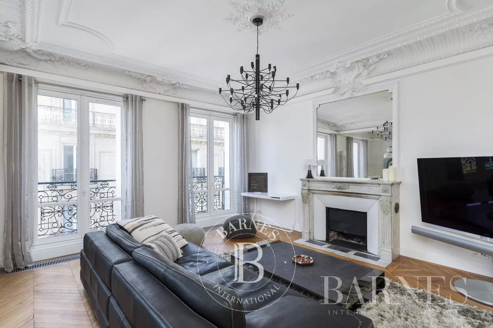 Daire Paris 8ème - picture 5