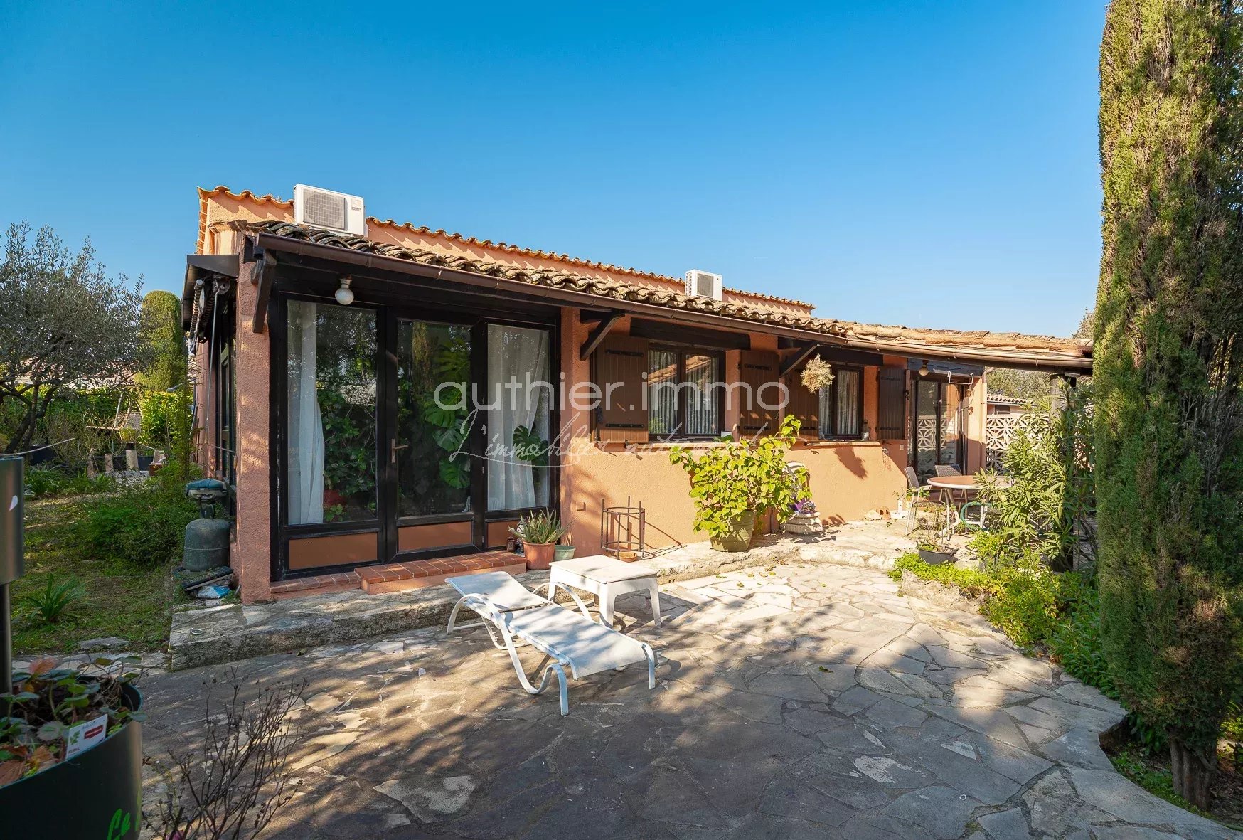 Agence immobilière de 