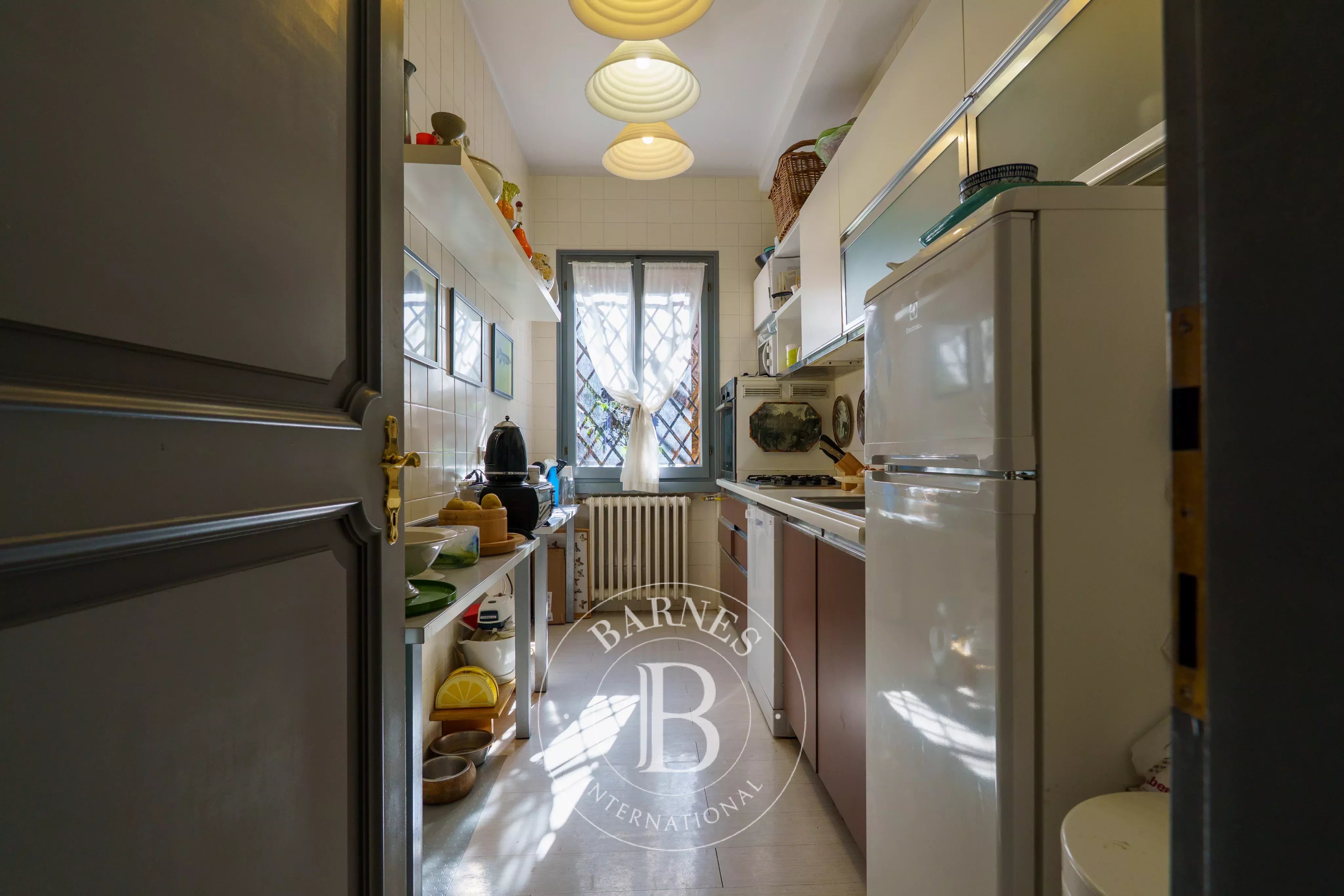 Daire Nesso - picture 8