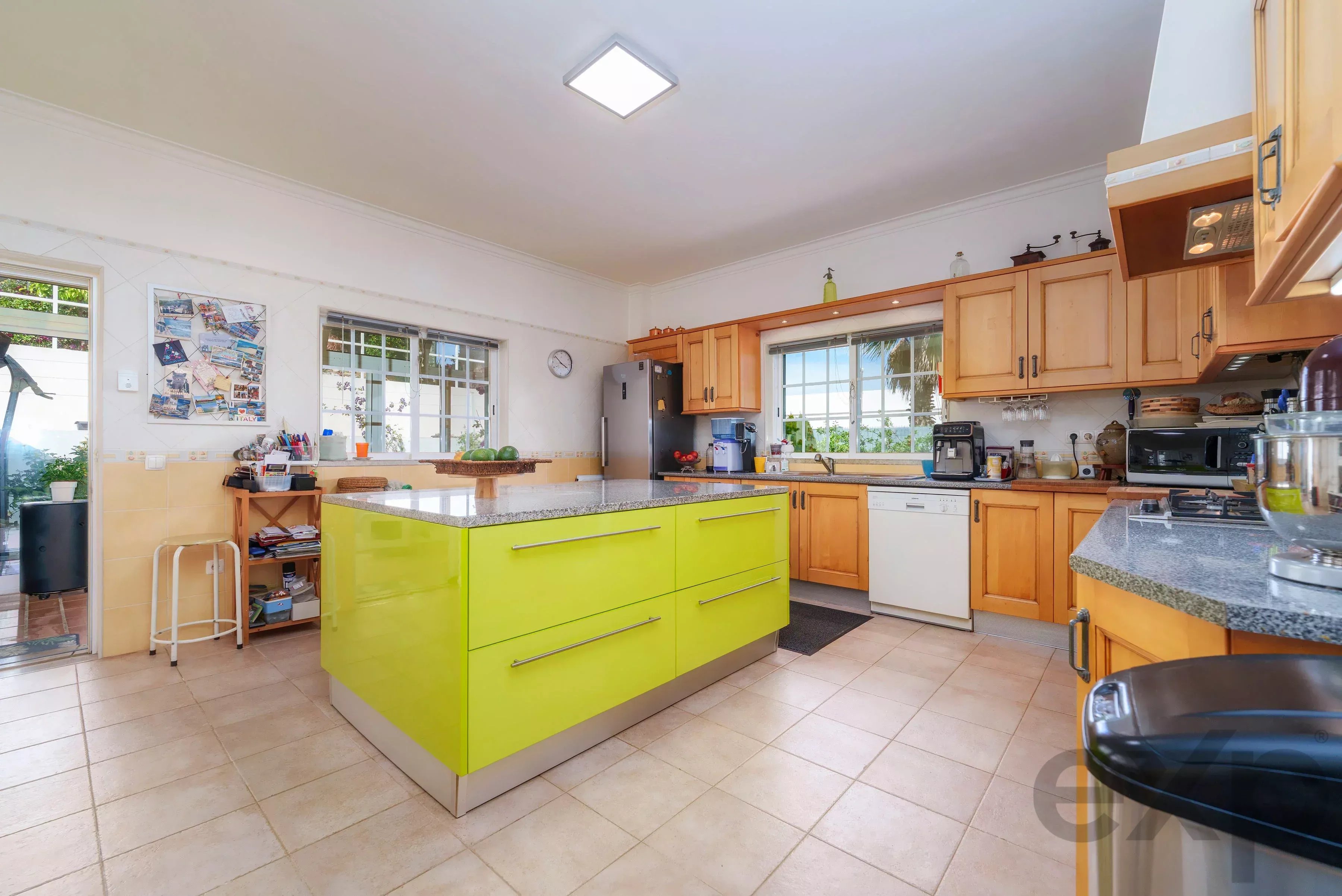 A fantastic, charming 4-bedroom villa with a garden and swimming pool on the outskirts of Olhão 87006245 image 16