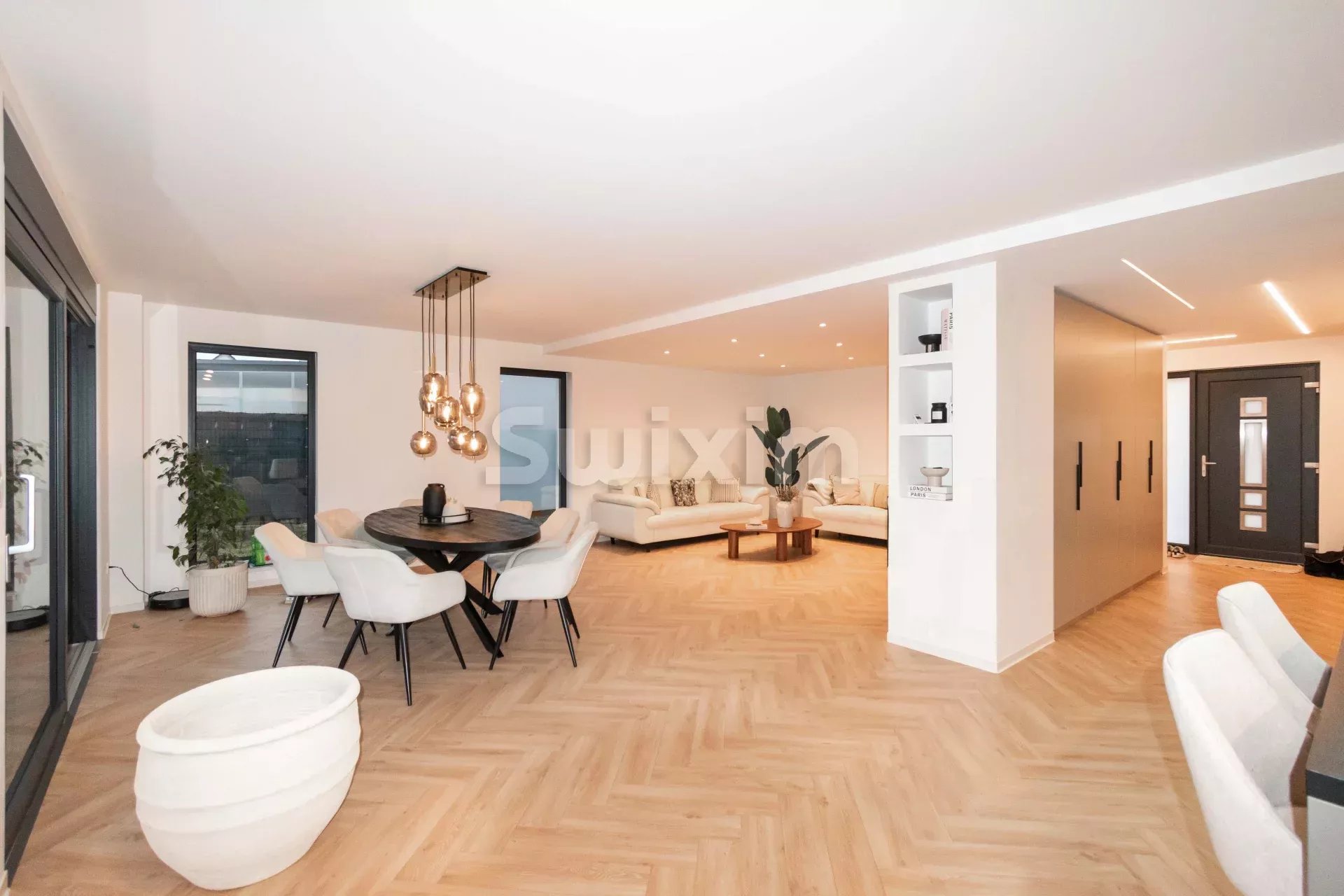 Agence immobilière de SWISS PLAN SAS