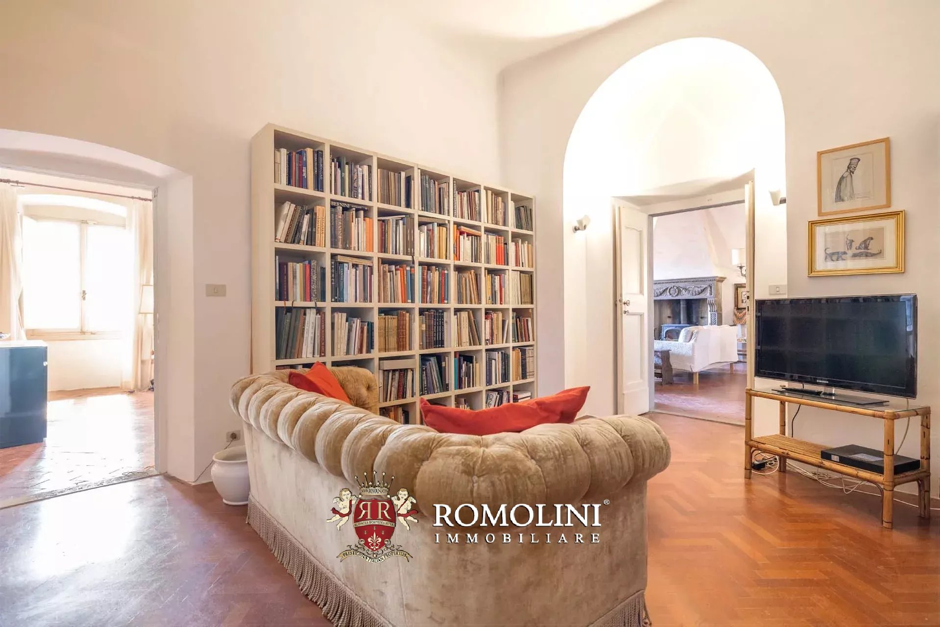 7 Bedroom Villa/Townhouse's Image 47