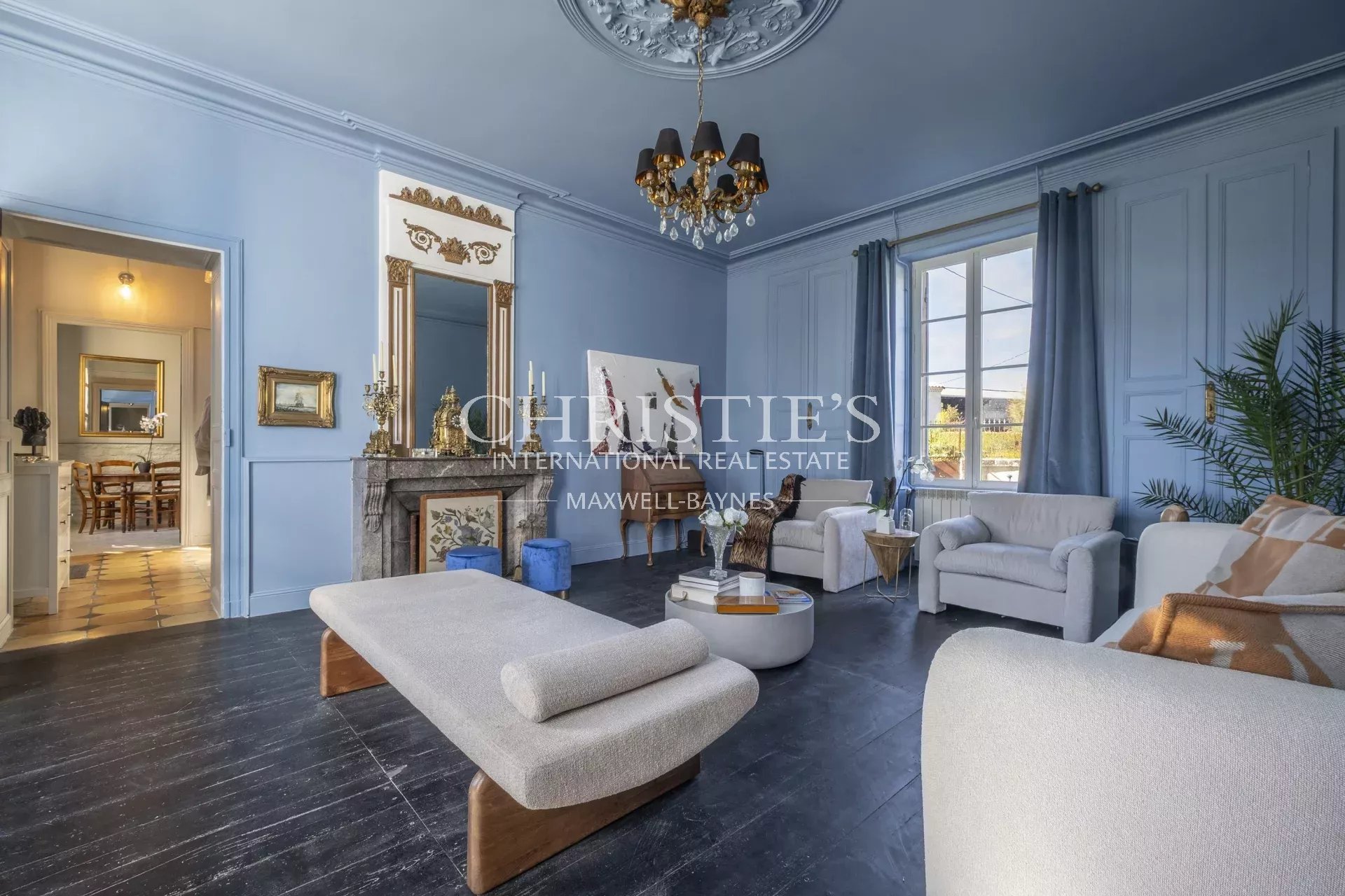 6 Bedroom Chateau's Image 5