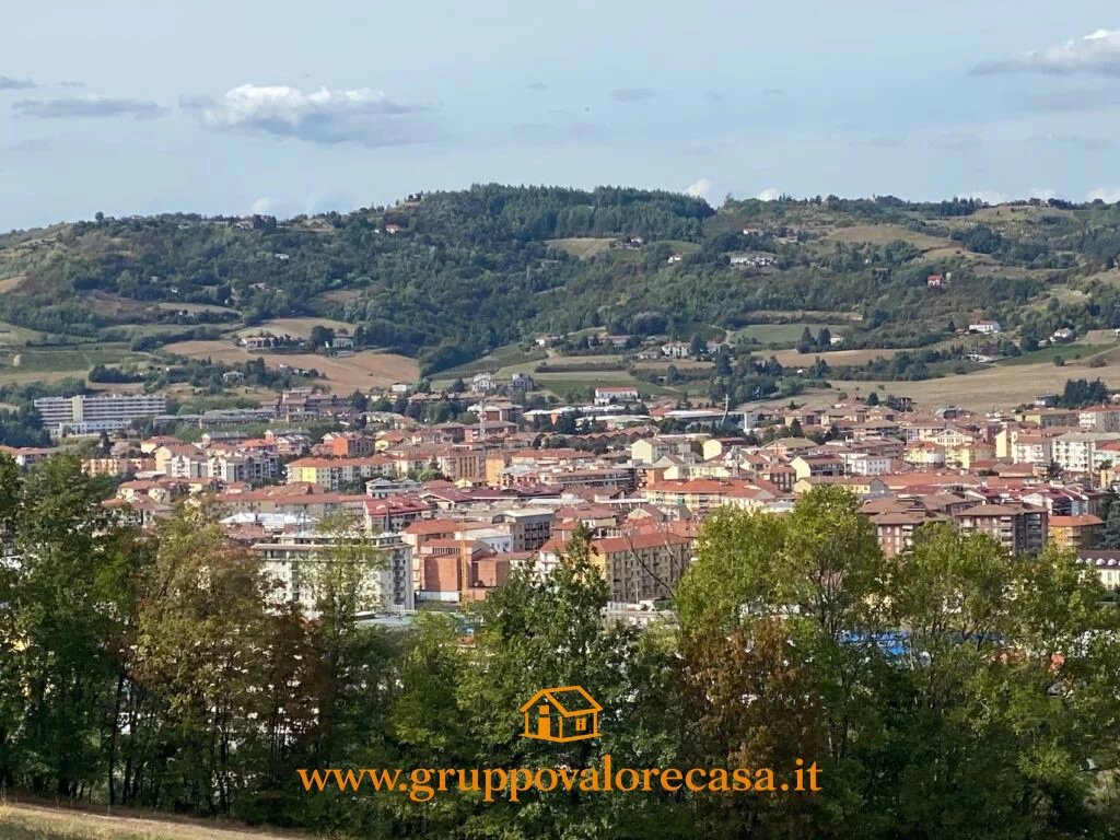 Piemonte, Acqui Terme (AL), Appartamento luminoso