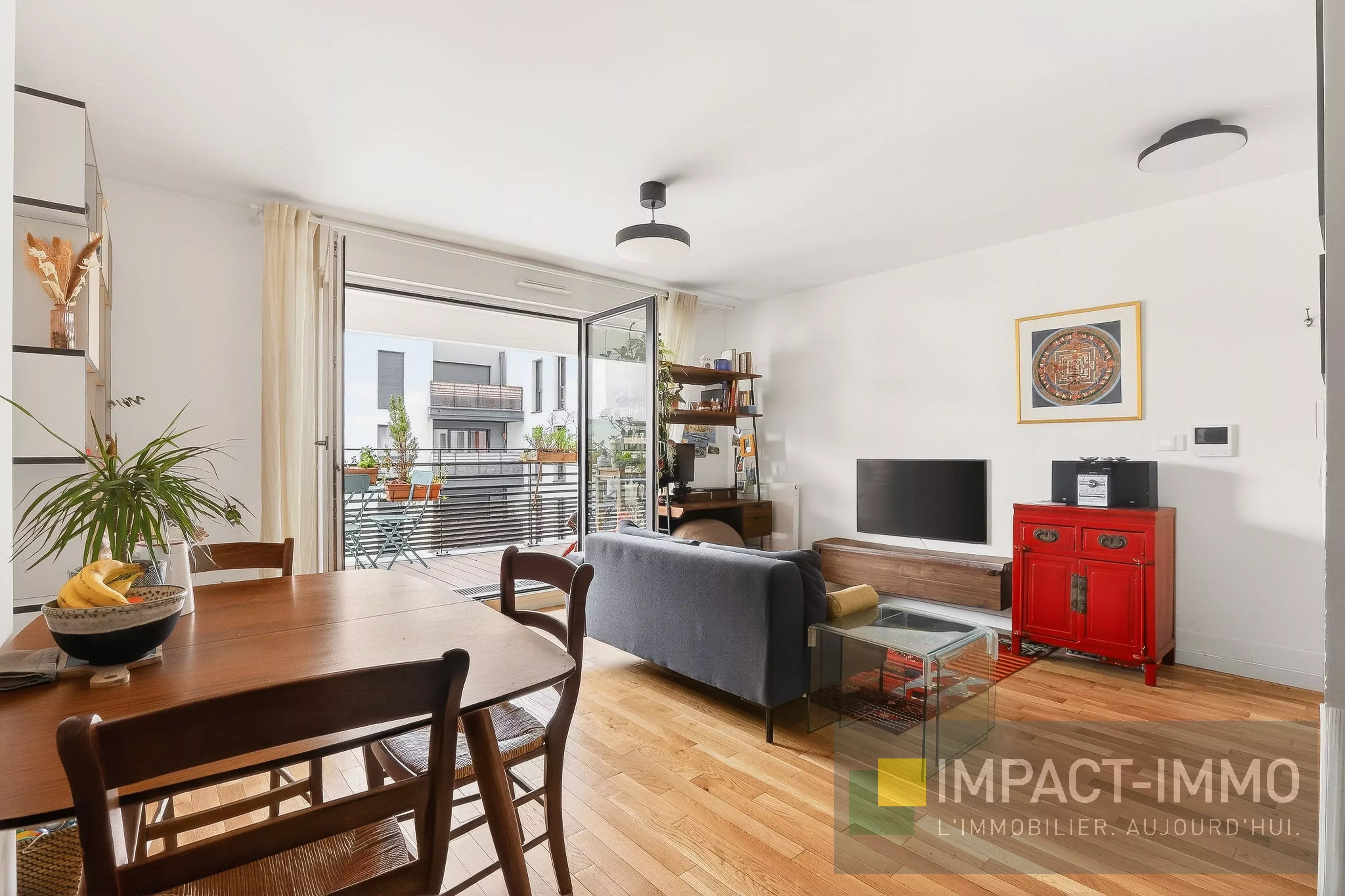 Appartement 3 pièces Balcon et parking Immeuble récent