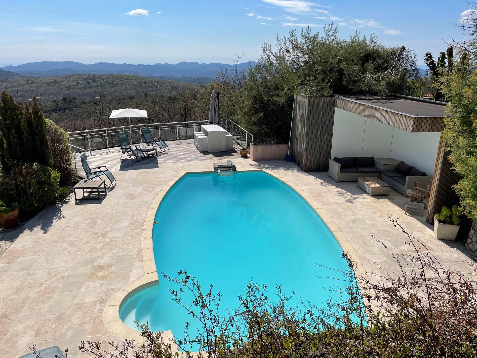 Spacious 5 bedroom family home near Fayence - Mons