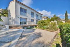 Vallauris near Cannes, beautiful fully renovated villa — photo 3 of 7