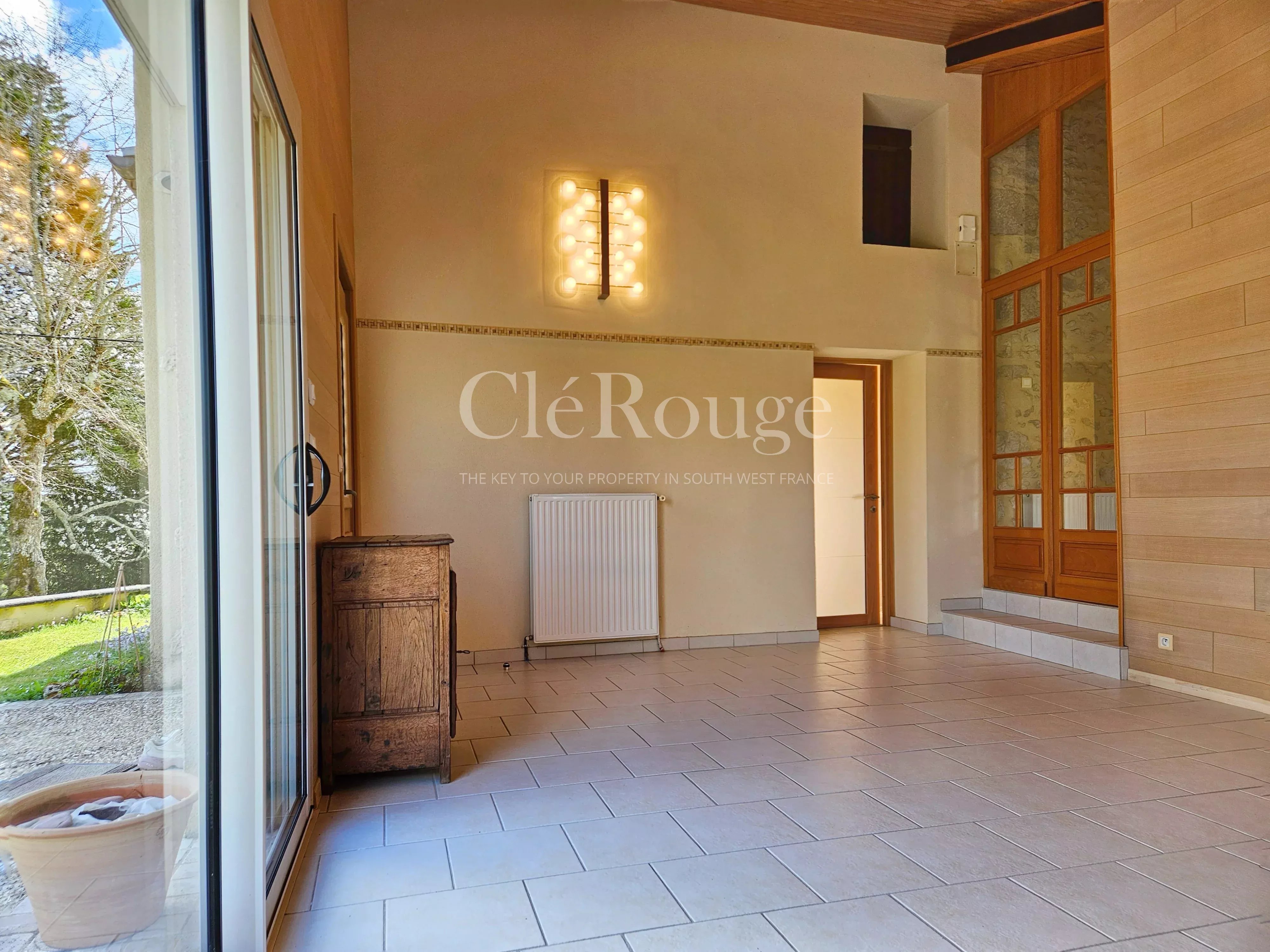 Charmante woning met prachtig uitzicht op 5 minuten van Gensac