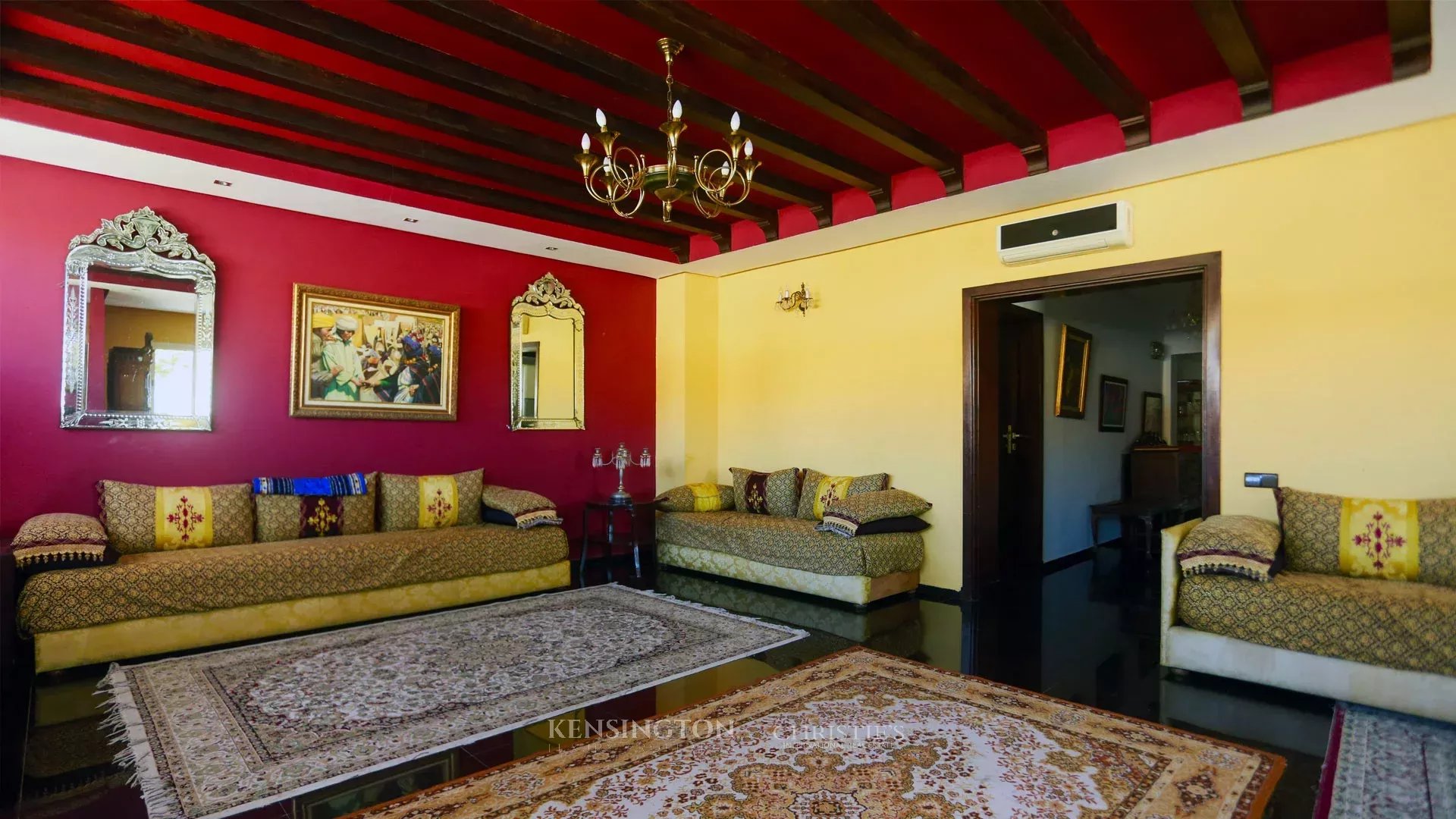 7 Bedroom Villa/Townhouse's Image 6