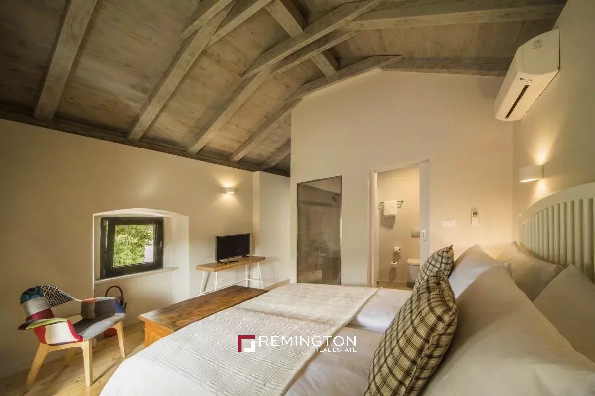 5 Bedroom Villa/Townhouse's Image 23
