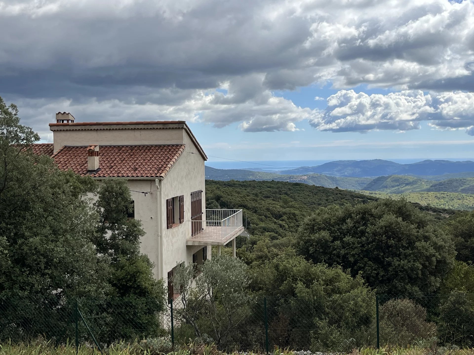 Great 6 bedroom villa with panoramic view - MONS Great 6 bedroom villa with panoramic view - MONS