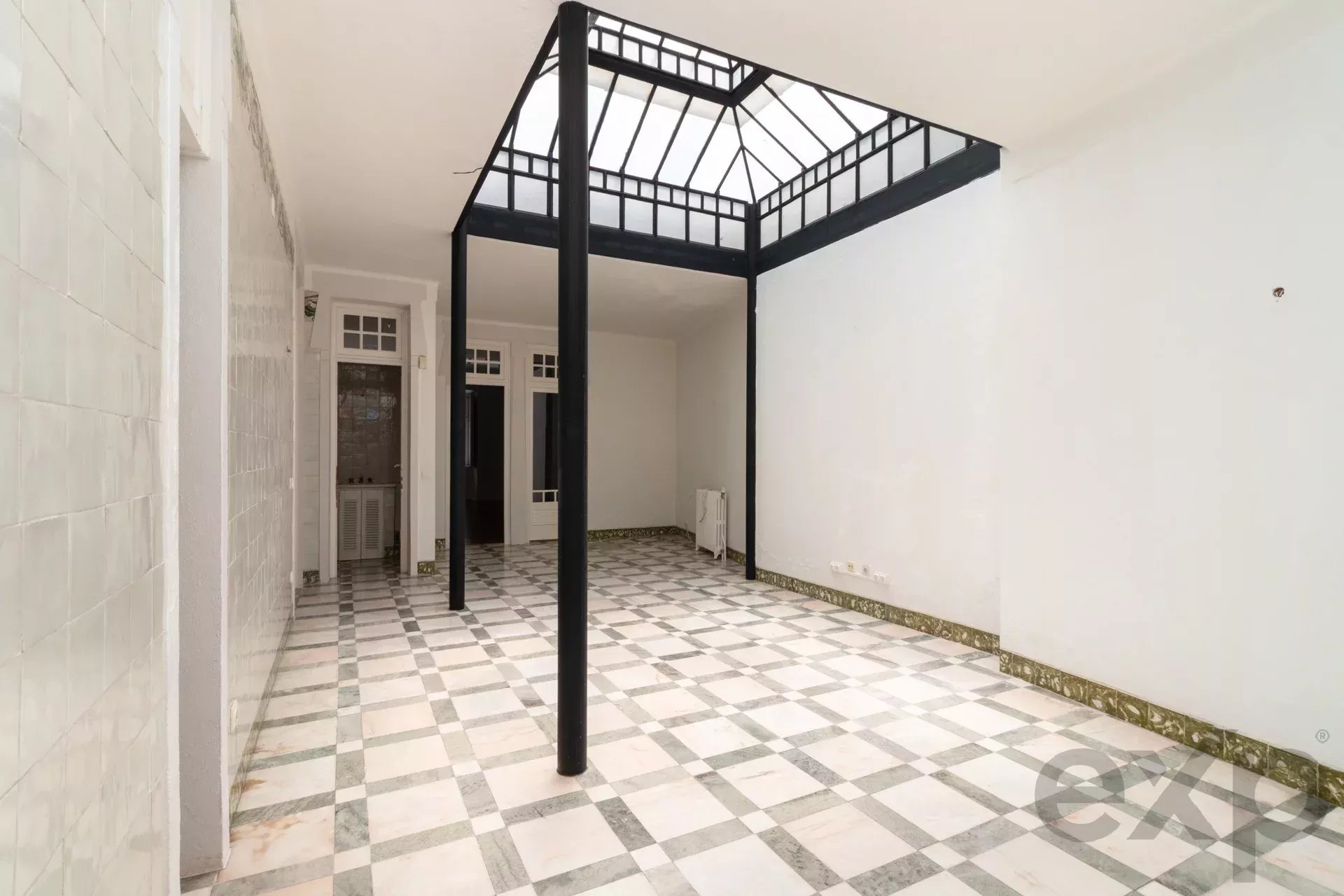 A 1909 Masterpiece: The Crown of Lisbon’s Hills 86119022 image 29