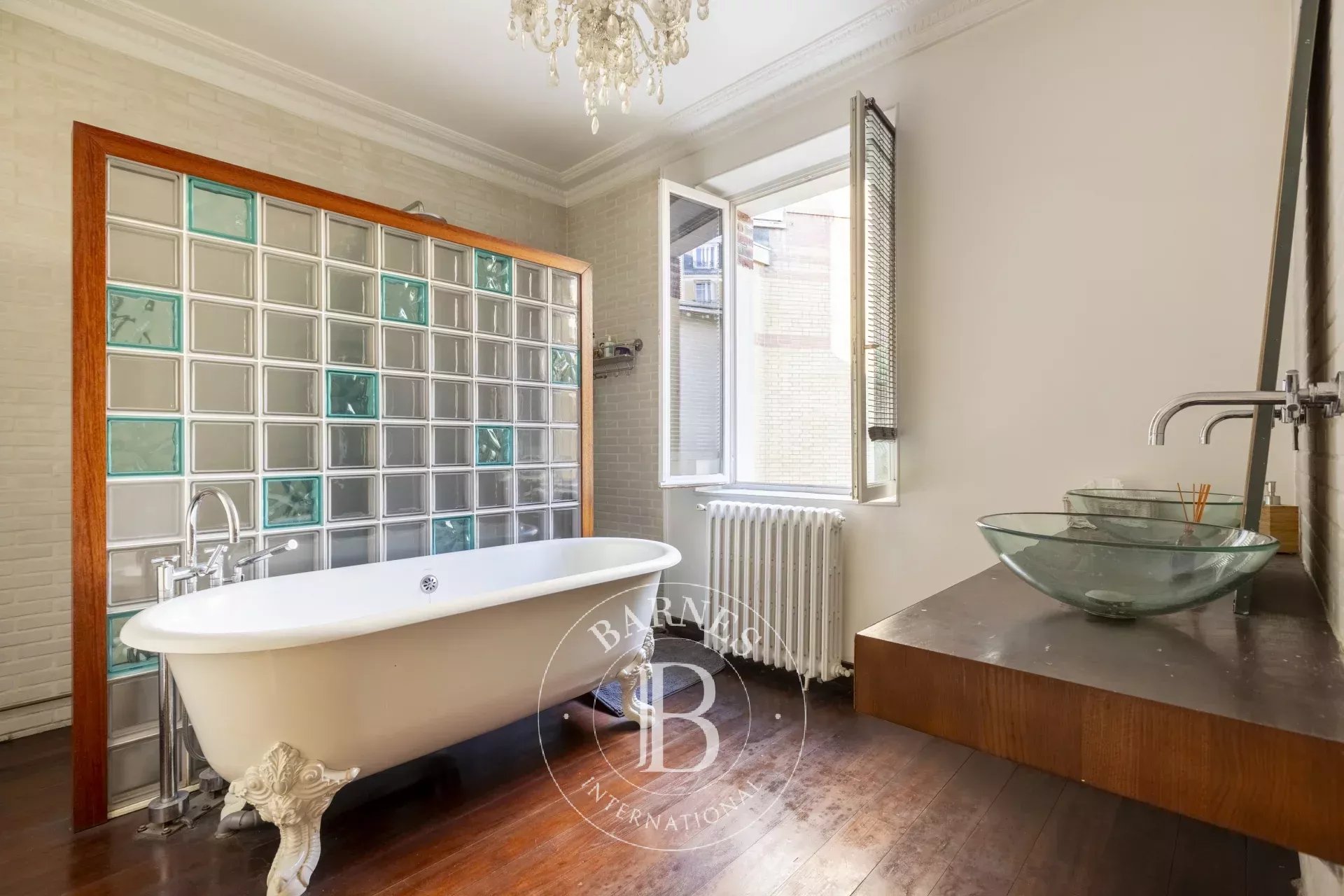 Paris  - House 6 Bedrooms - picture 11